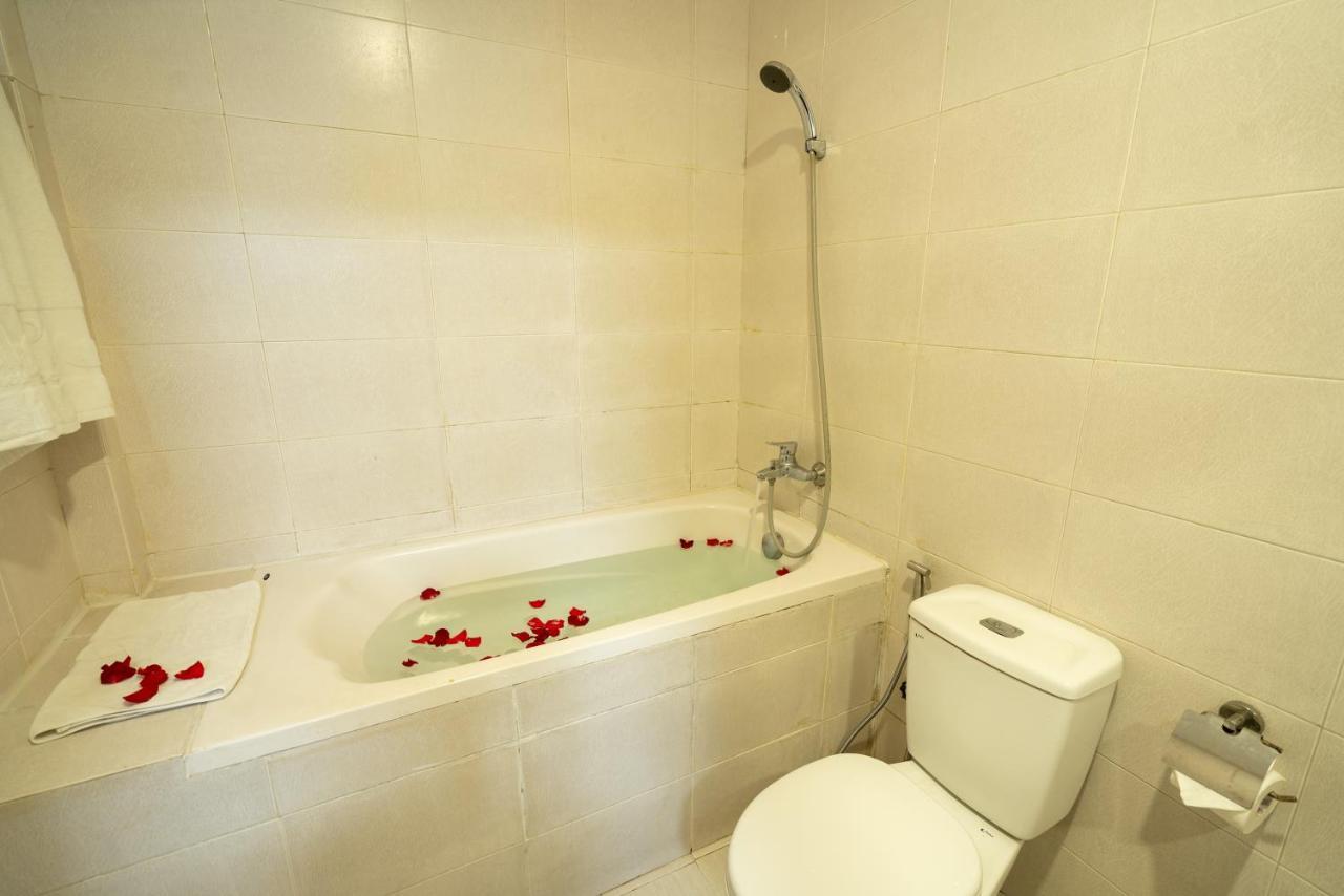 Khách sạn hẻo lánh Dana Pearl 2 Đà Nẵng