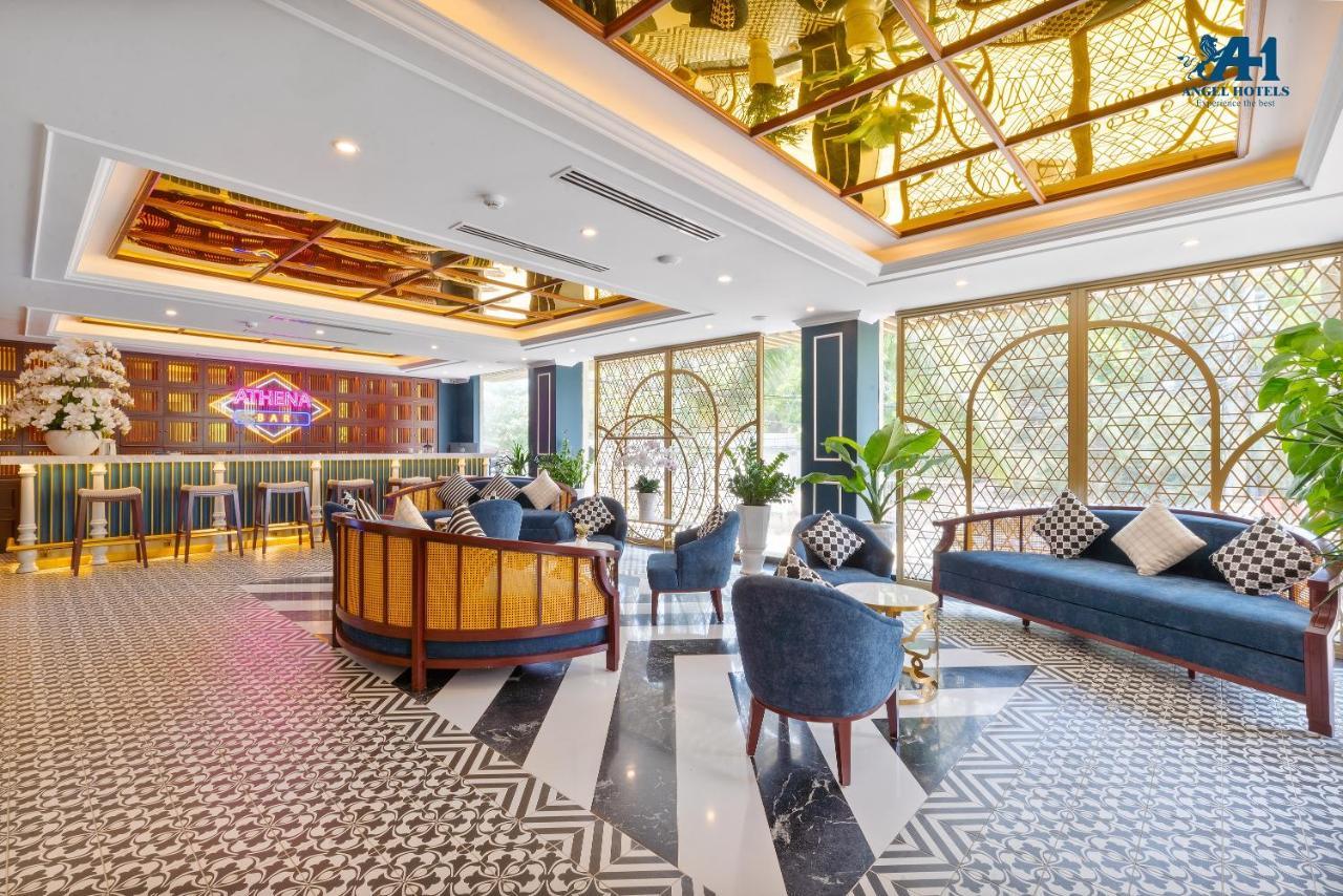 Angel Hotel 4*