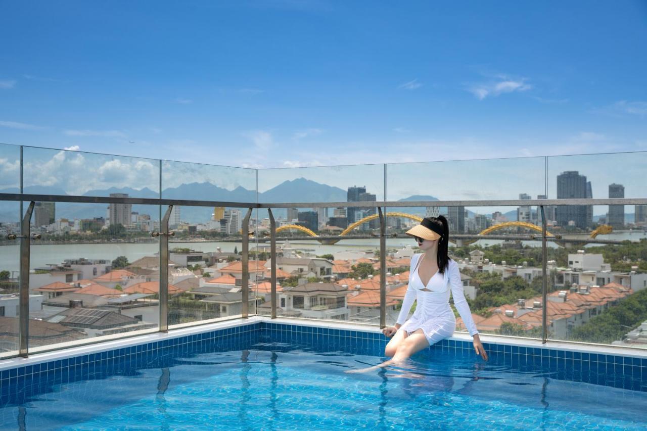 Santori And Hotel 4*