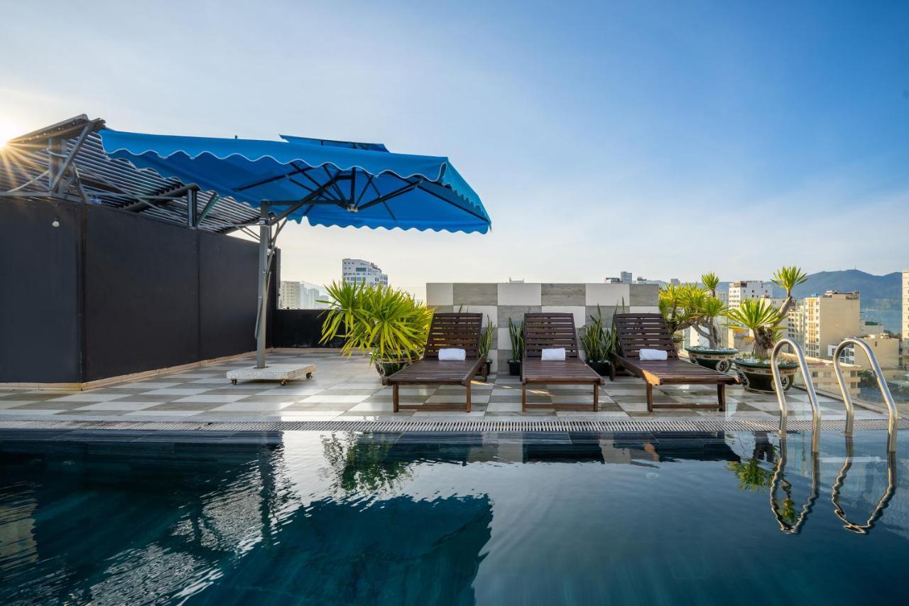 Phoenix 1 & Aparthotel