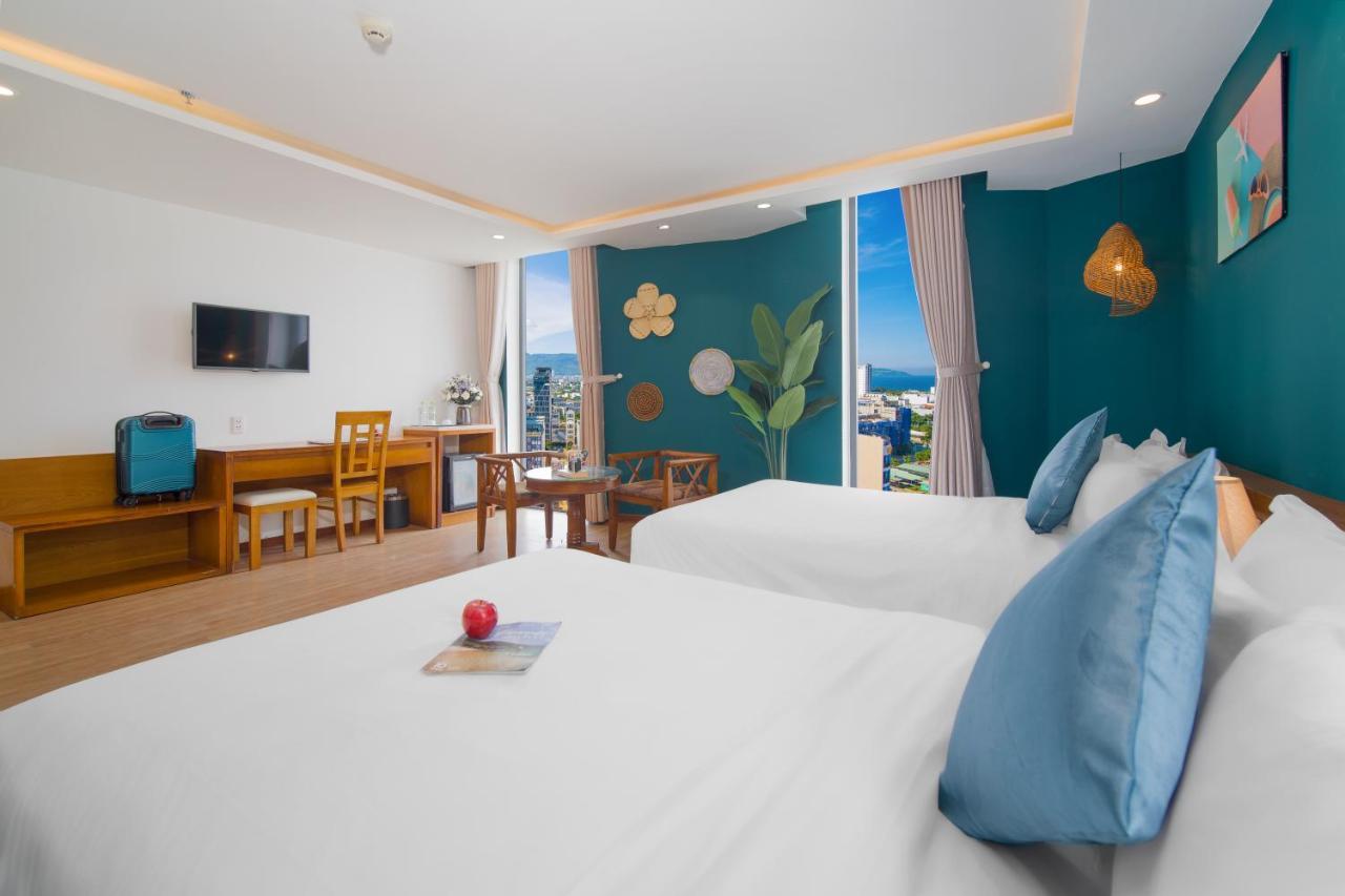 Merry Land Hotel 4*
