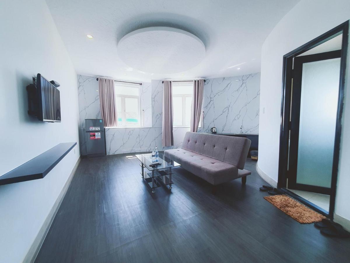 Hotel D-life &