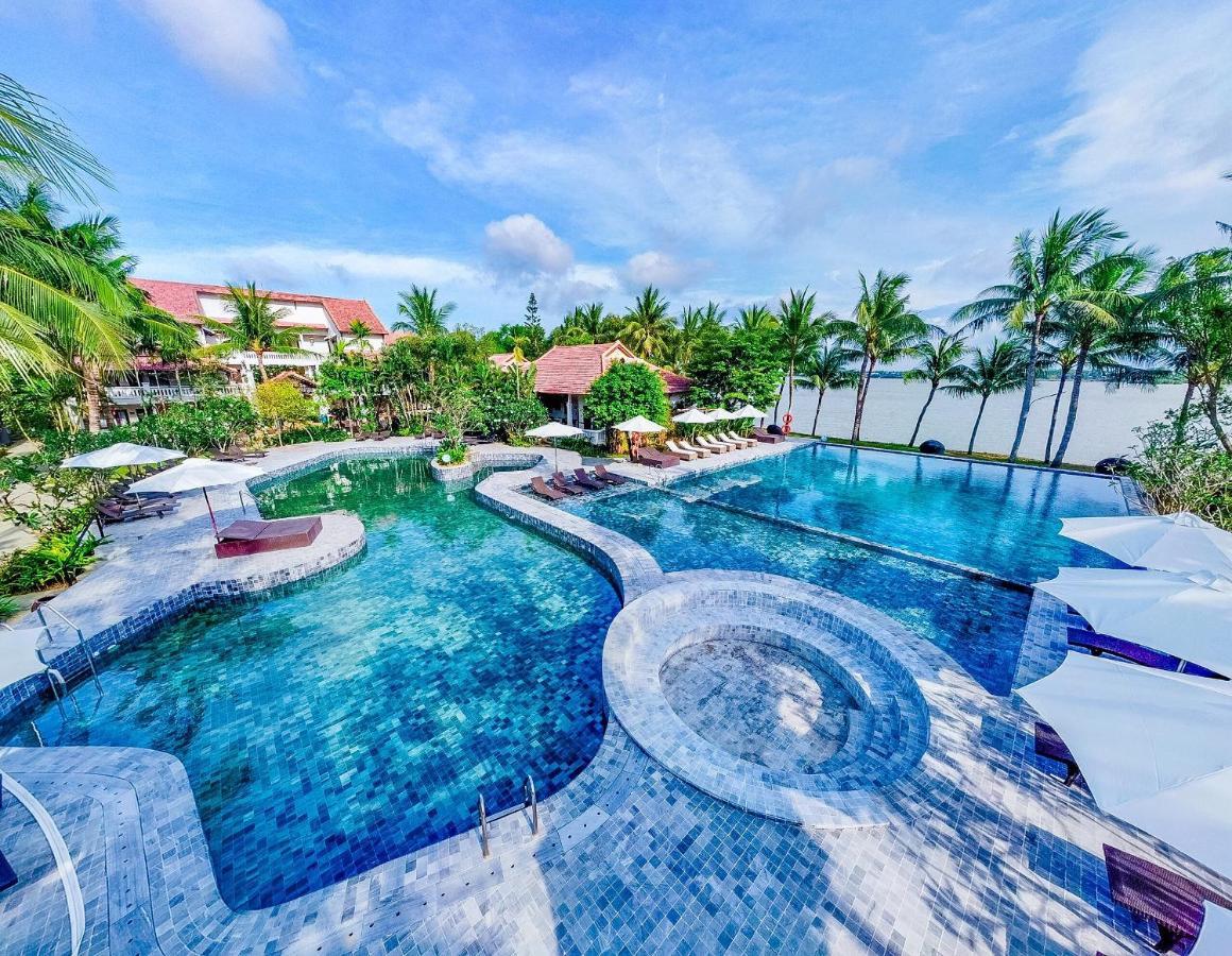 Resort Vinh Hung Riverside Resort&spa