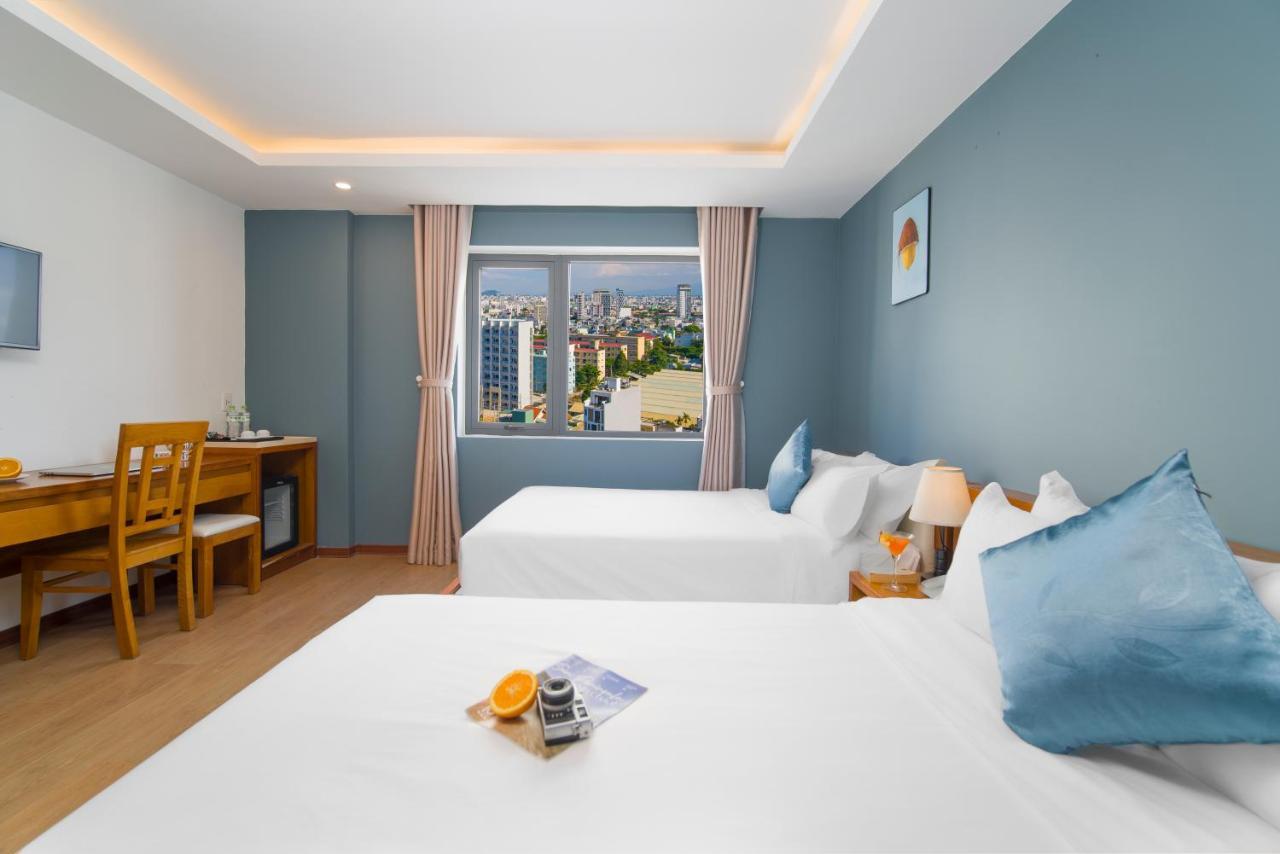Merry Land Hotel 4*