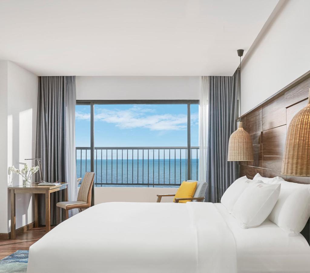 Hotel Vias - Transportation Included 5*