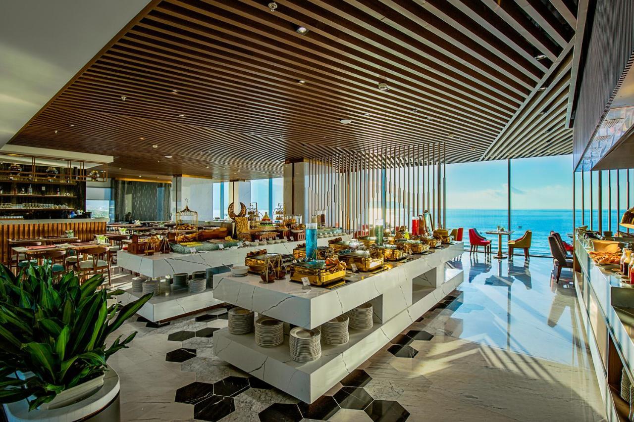 Le Sands Oceanfront 4*