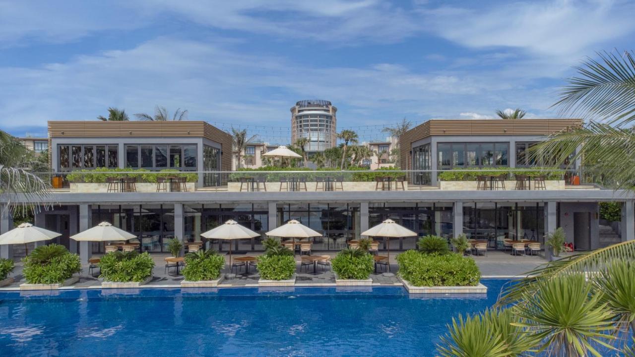Wyndham Garden Hotel 5*