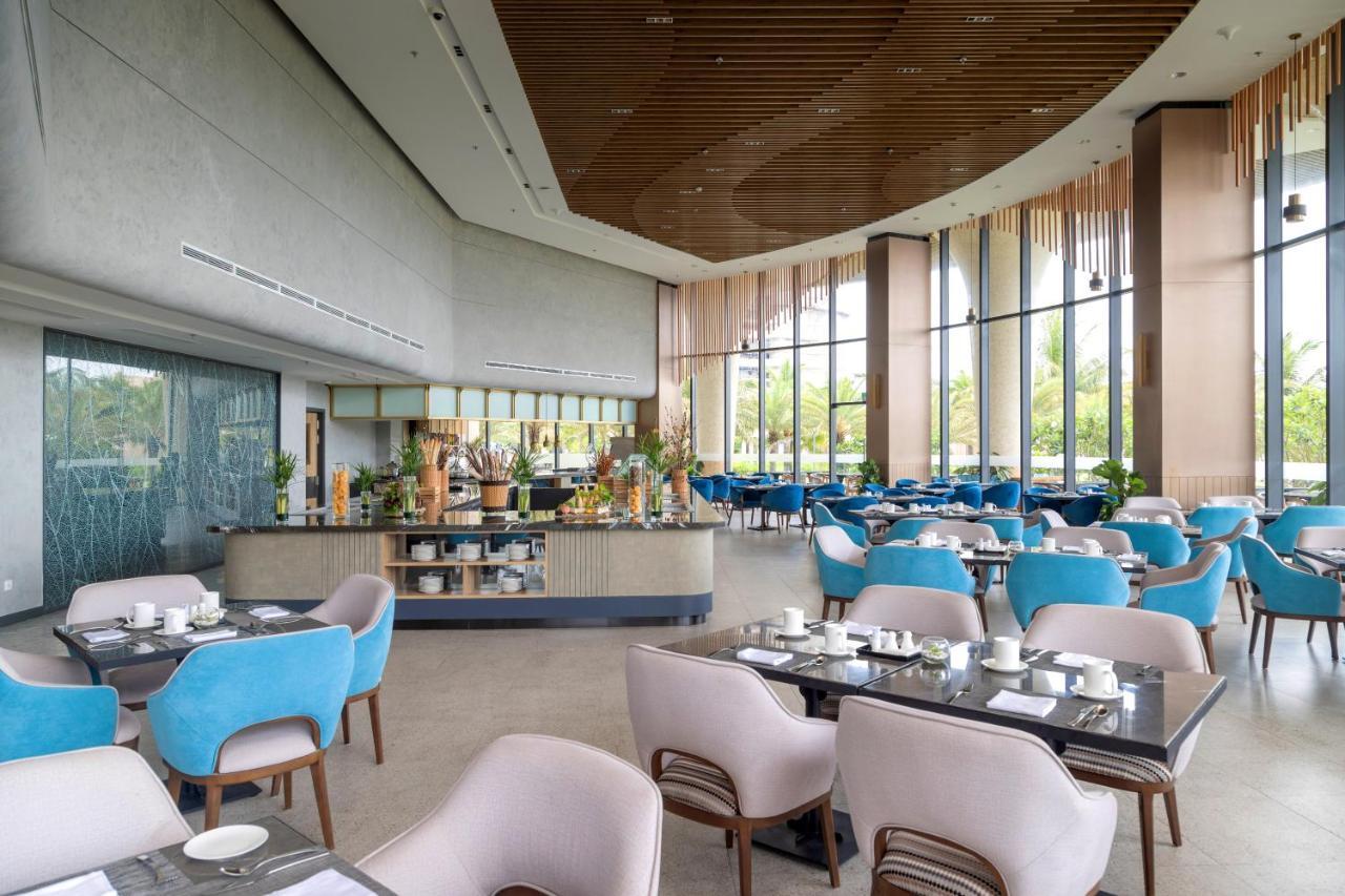 Wyndham Garden Hotel 5*