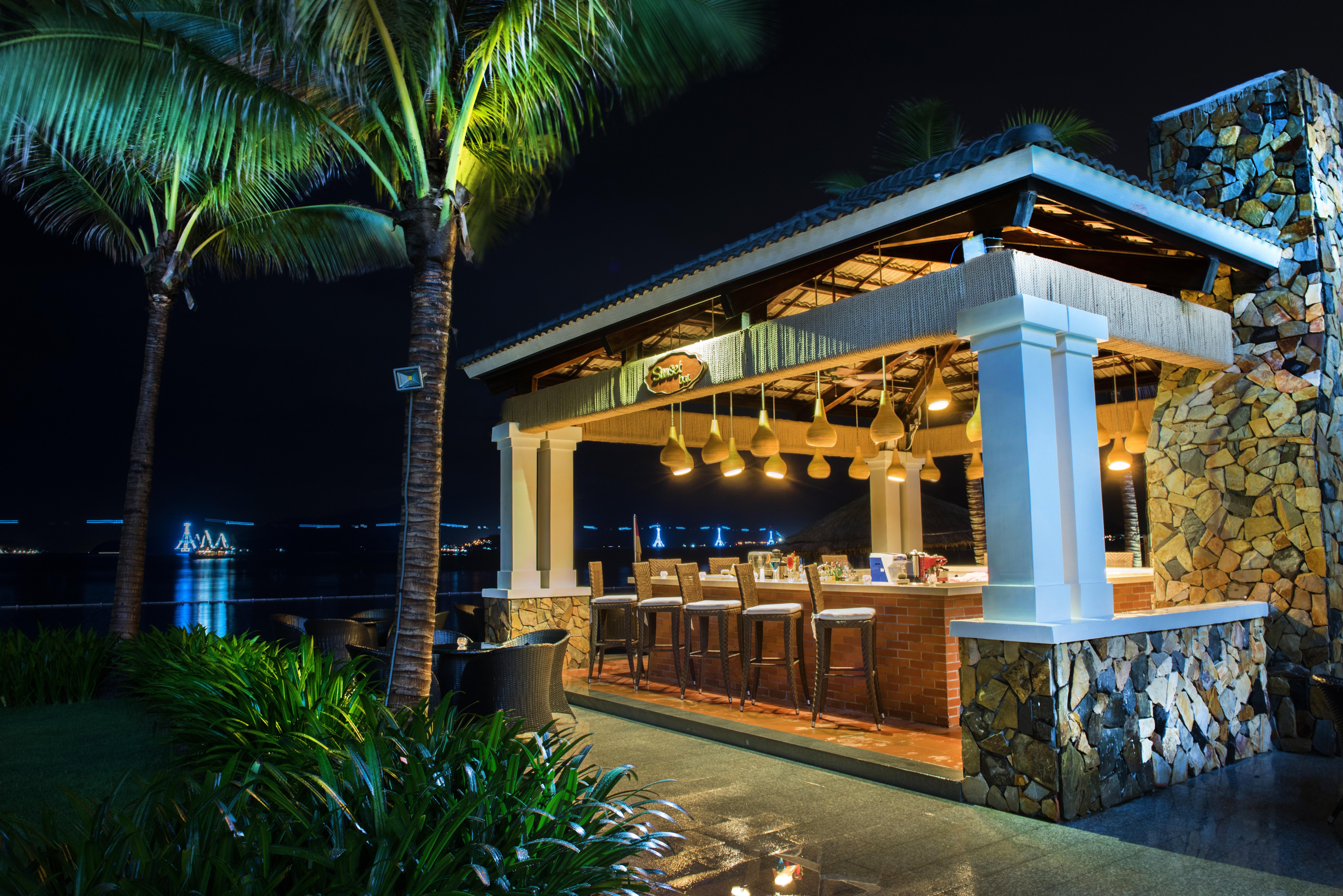 Vinpearl & Bay Resort Nha Trang