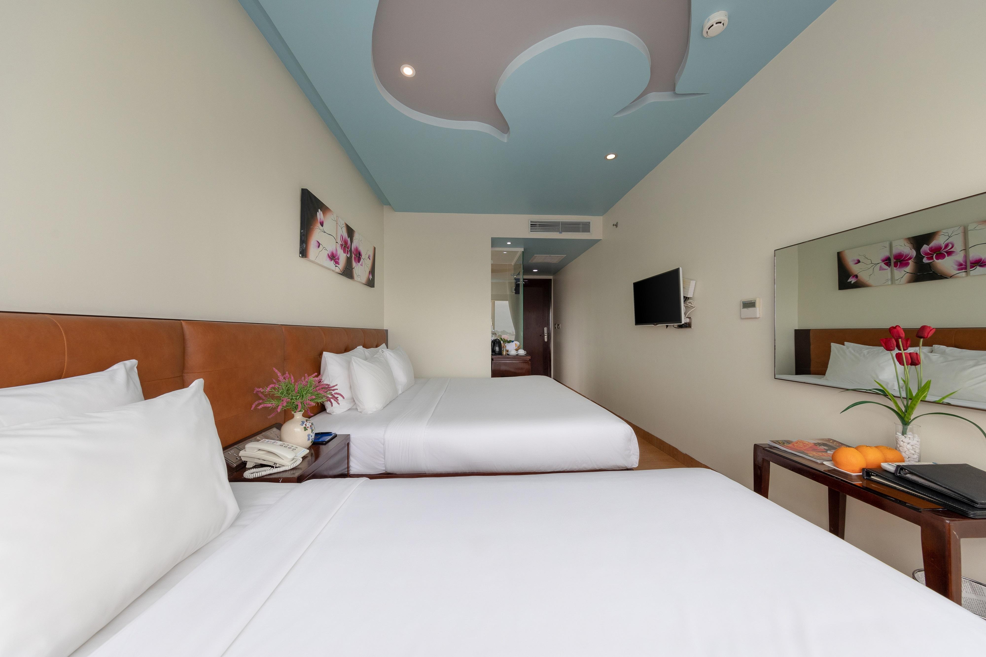 Fivitel King Hotel 4*