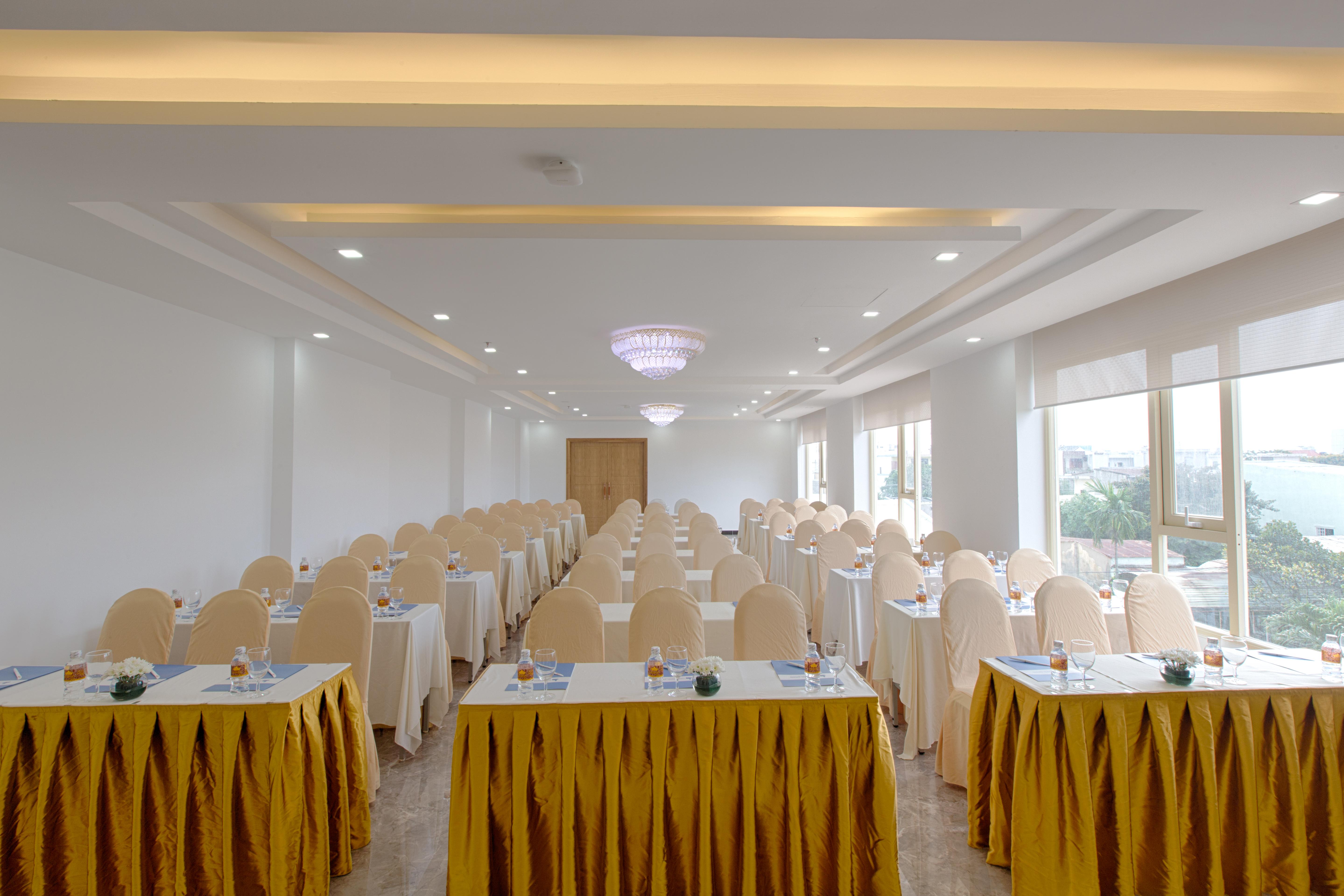Hotel Fivitel King