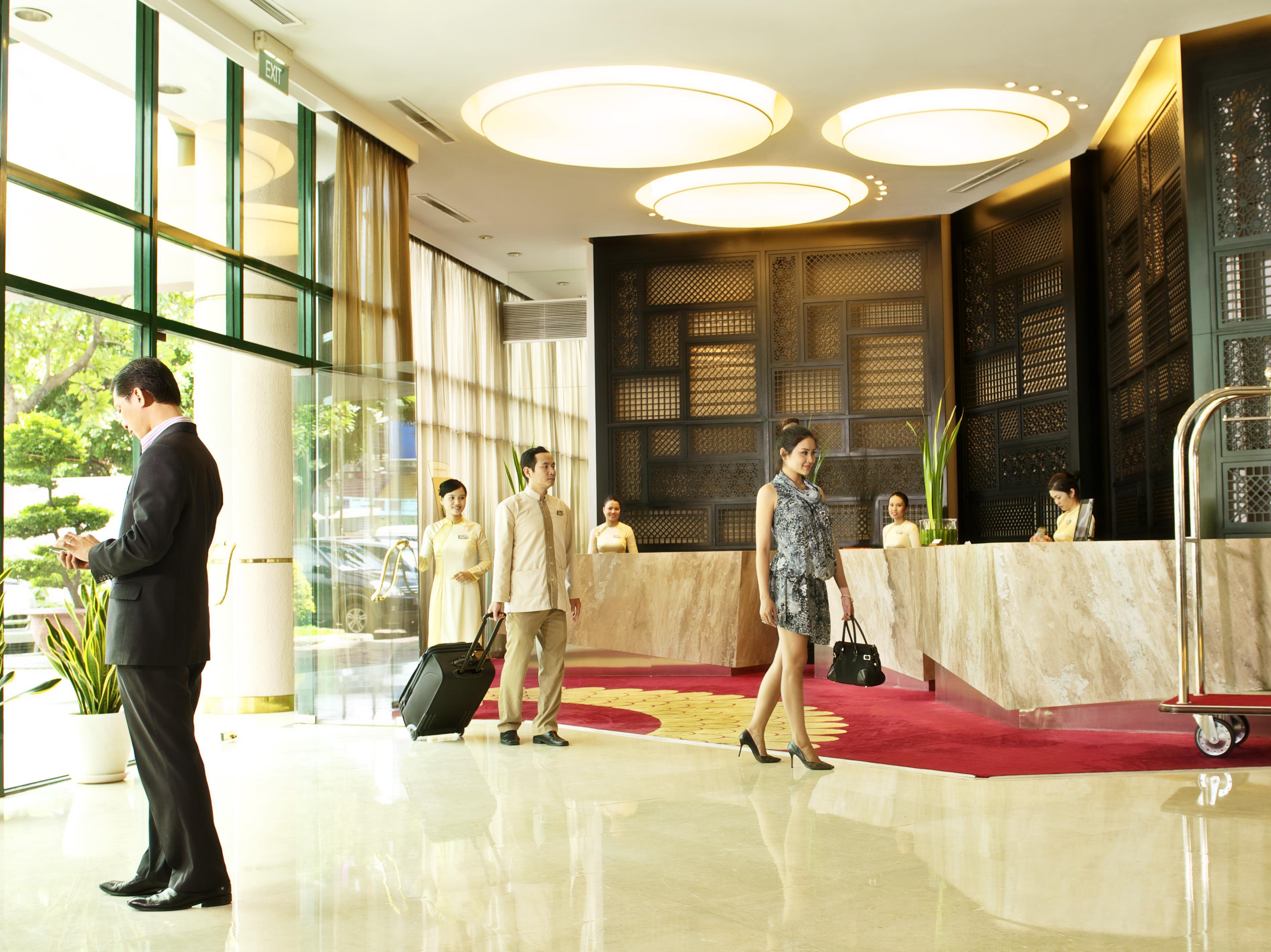 Parkroyal Sài Gòn 4*