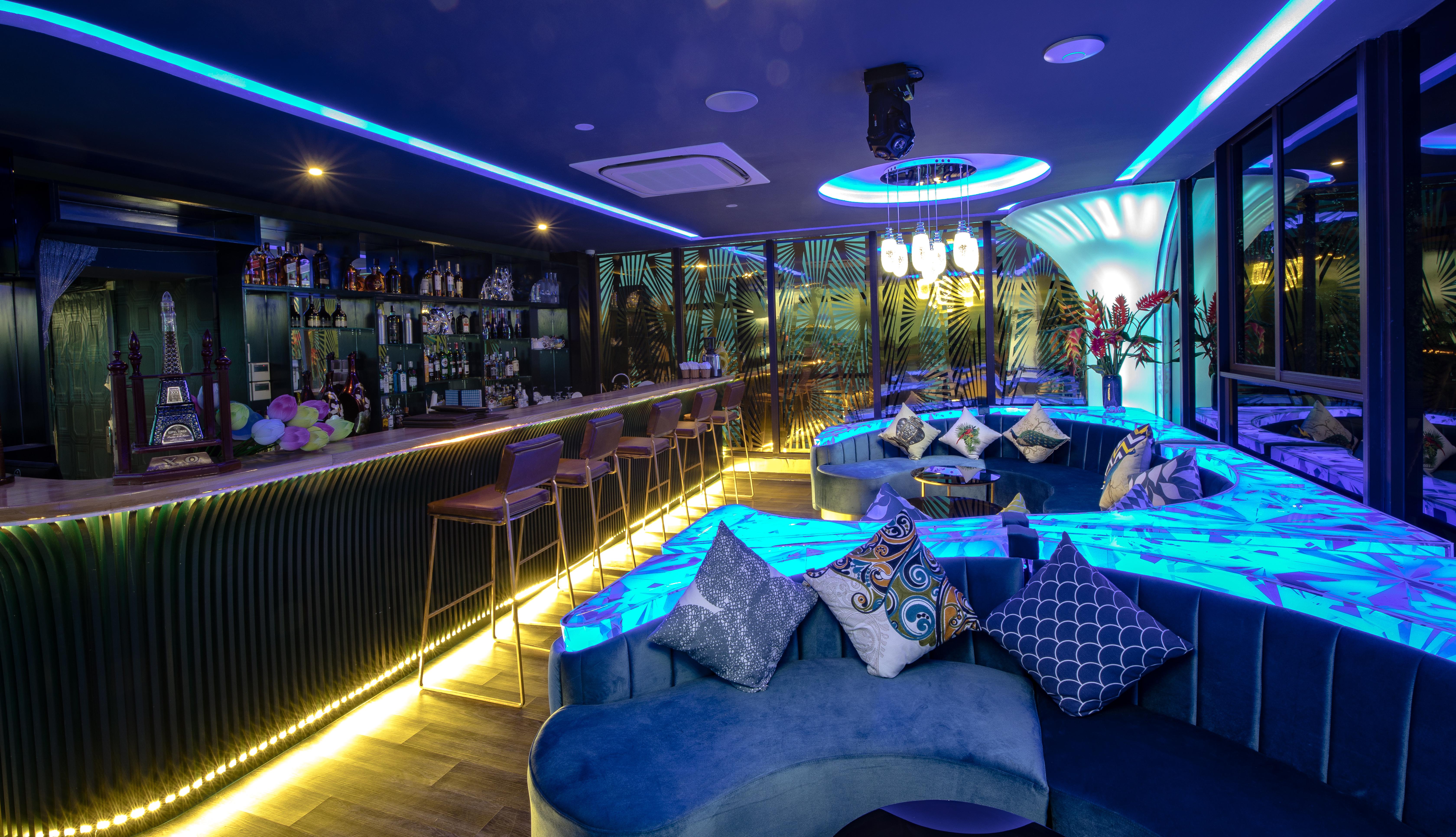 Cicilia & Powered By Aston Hotel