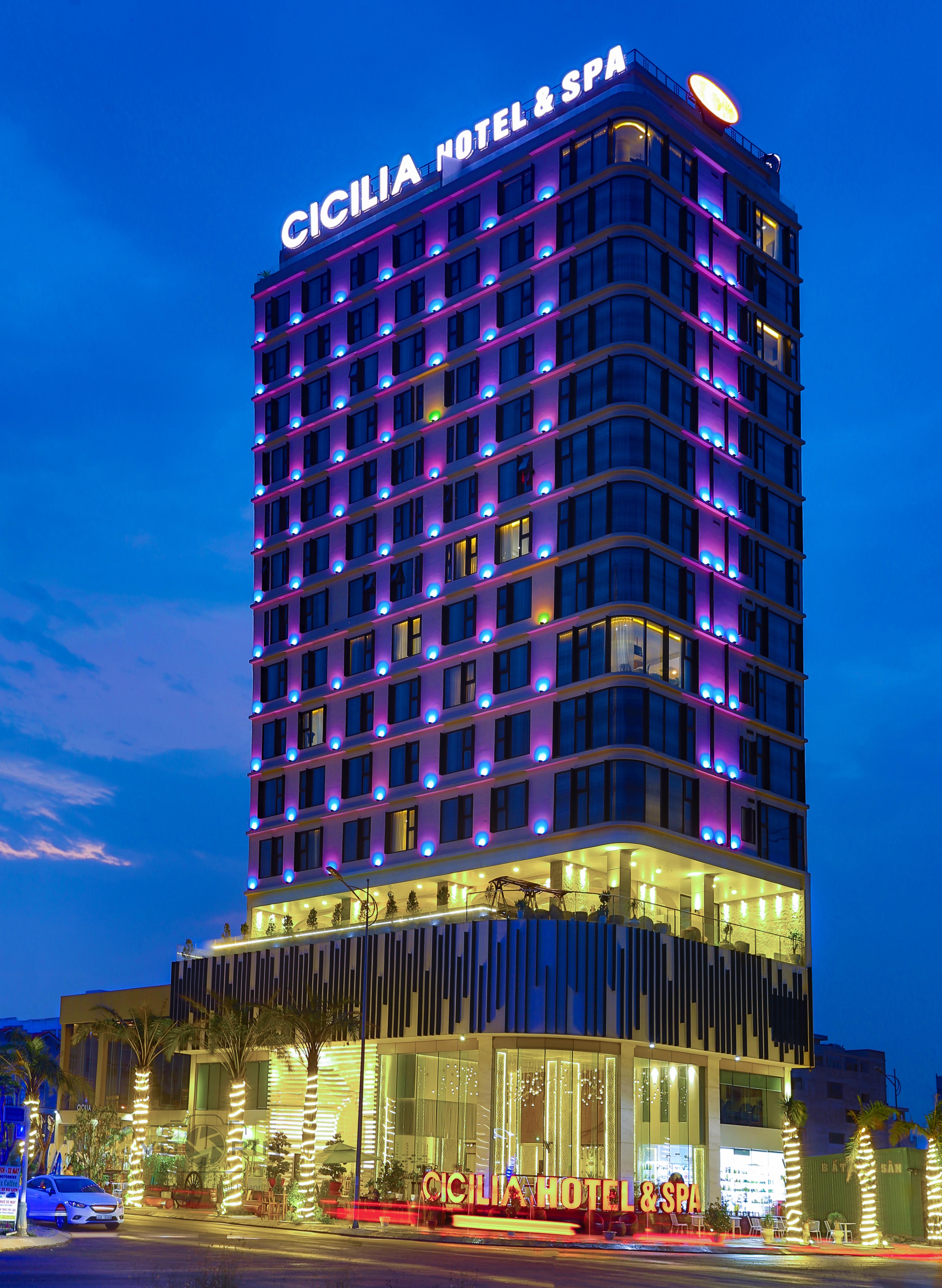 Cicilia & Powered By Aston
