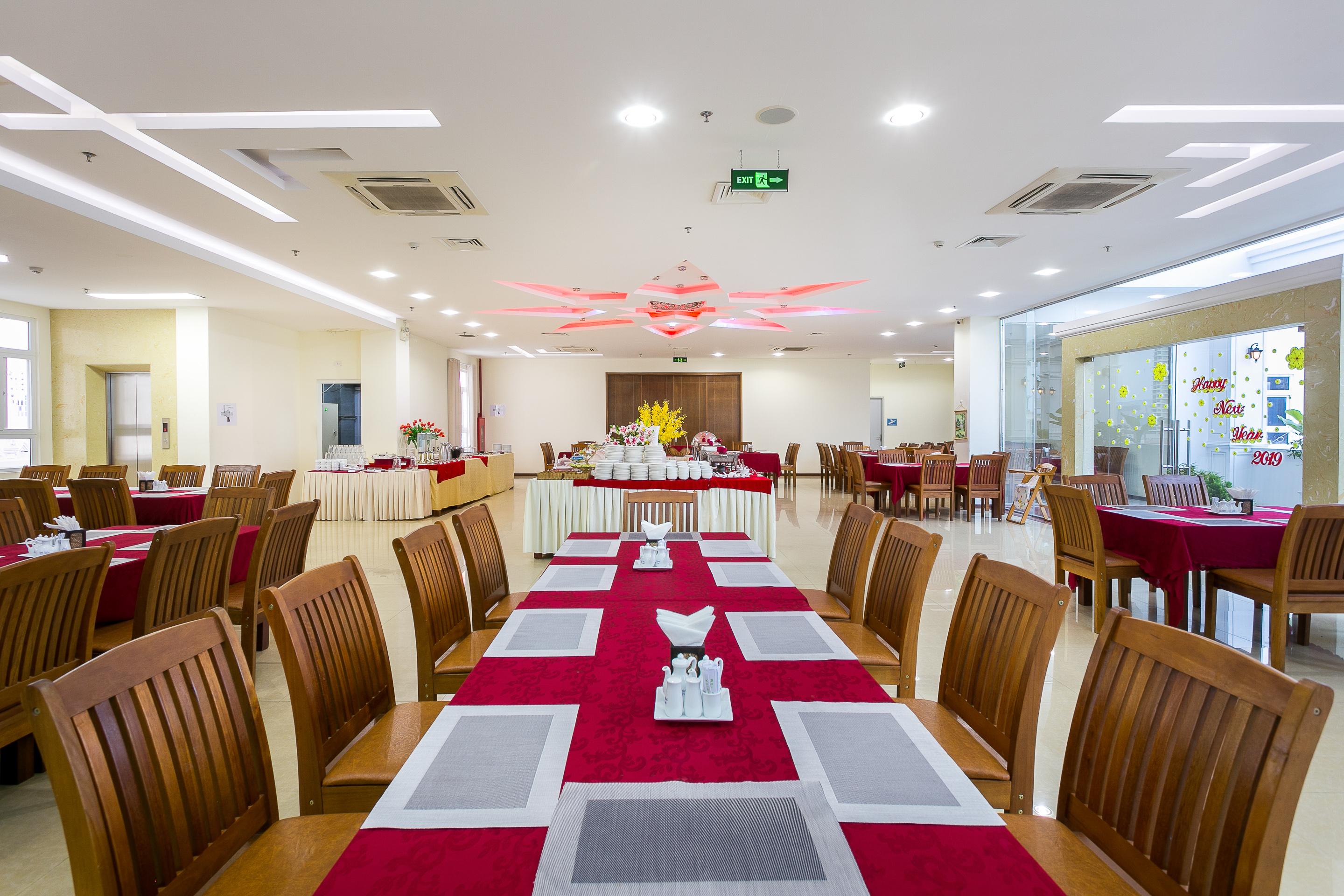 Hotel Centre Hotel 3*