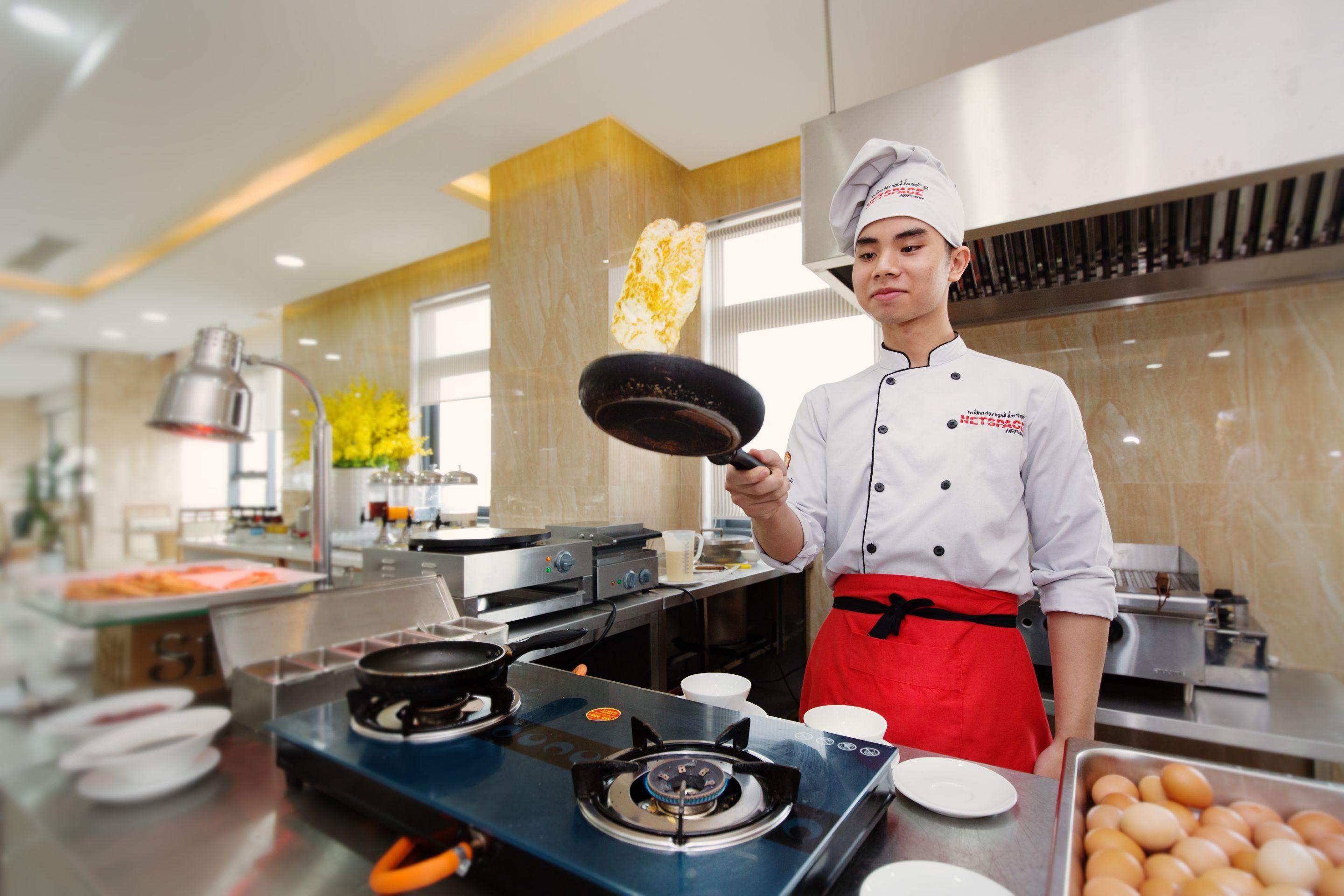 Serene Beach Hotel Danang 4*