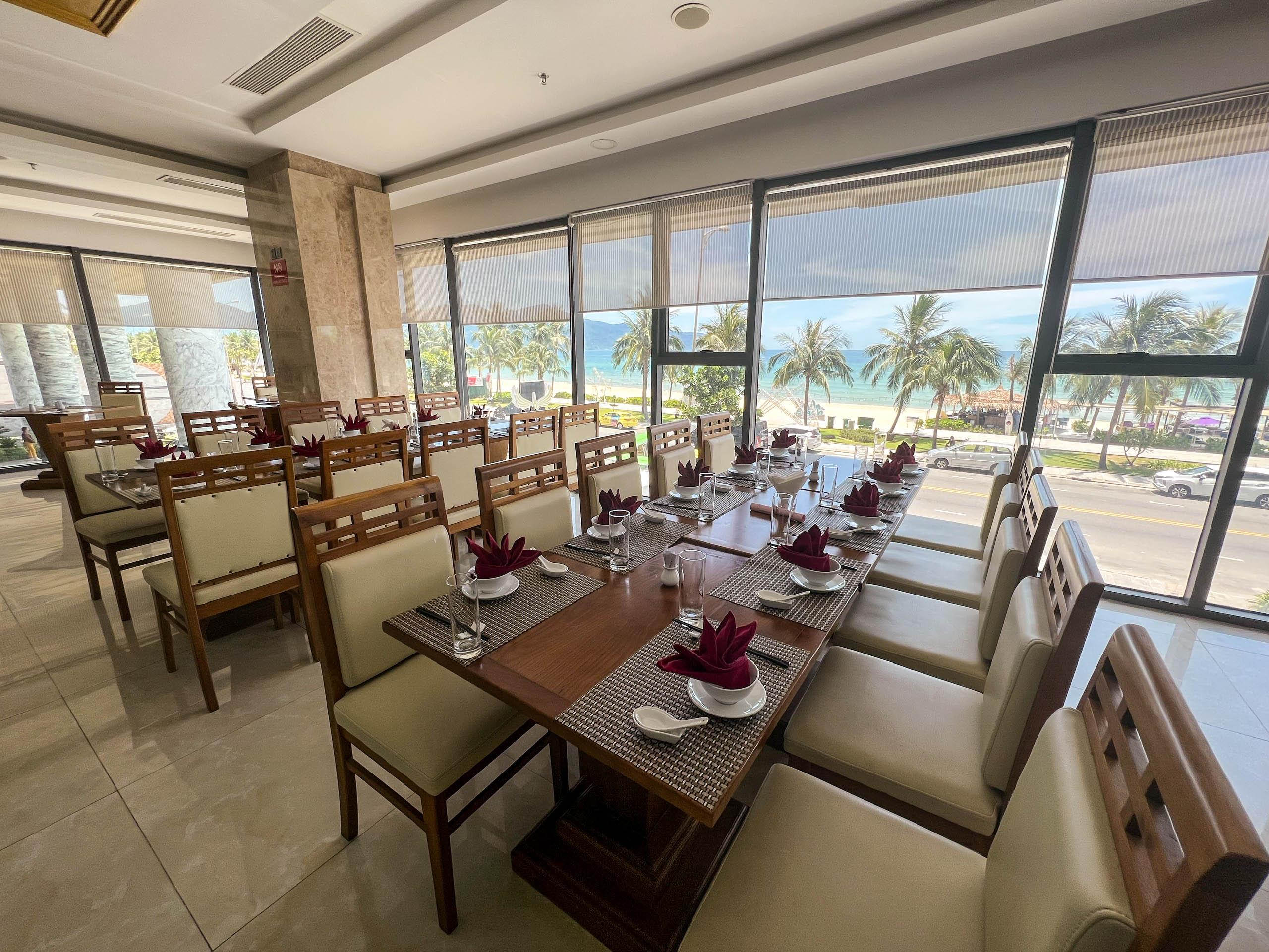 Serene Beach Hotel Danang Hotel 4*