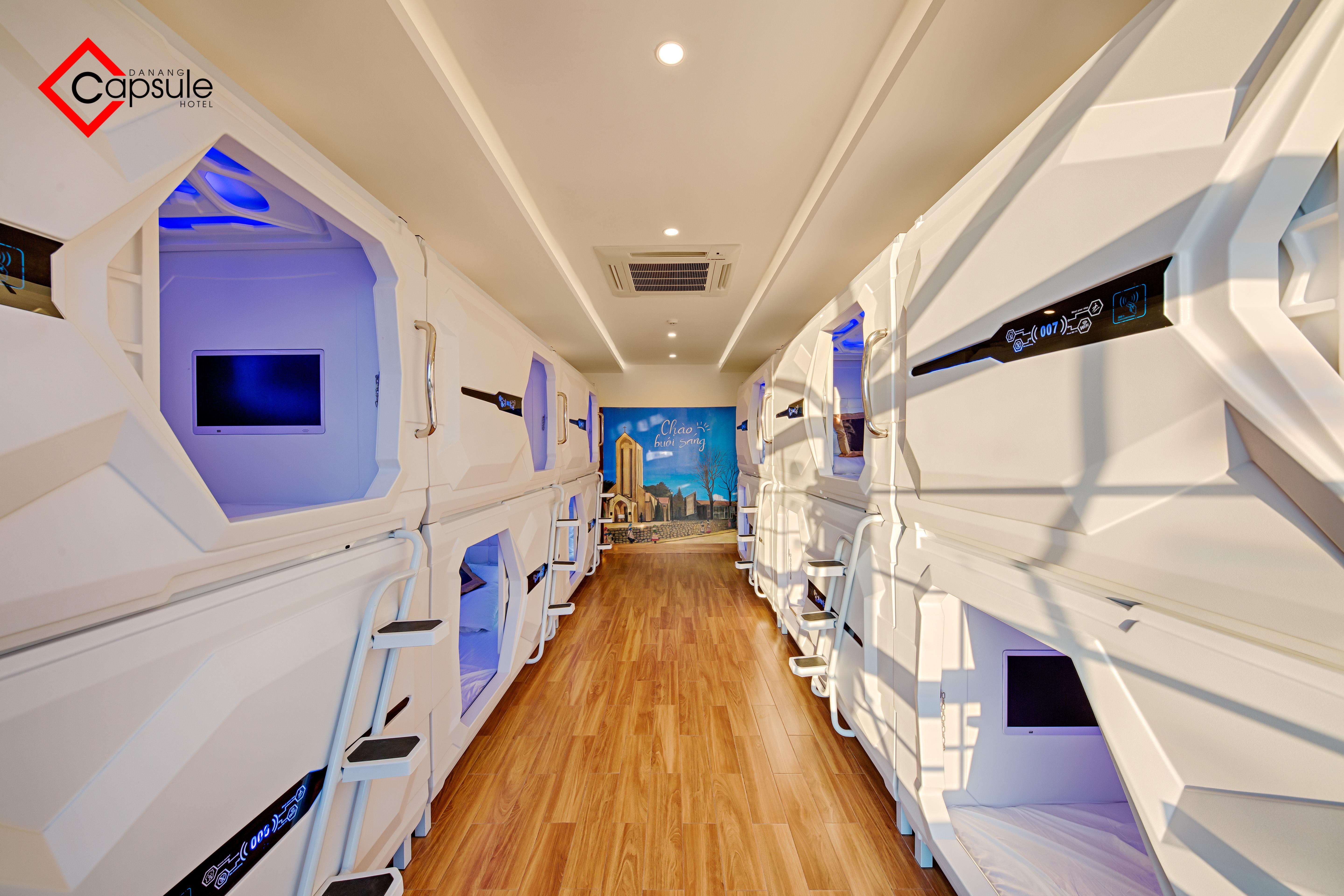 Kapselhotel Ancyra Capsule - Backpackers Paradise & Rooftop Bar