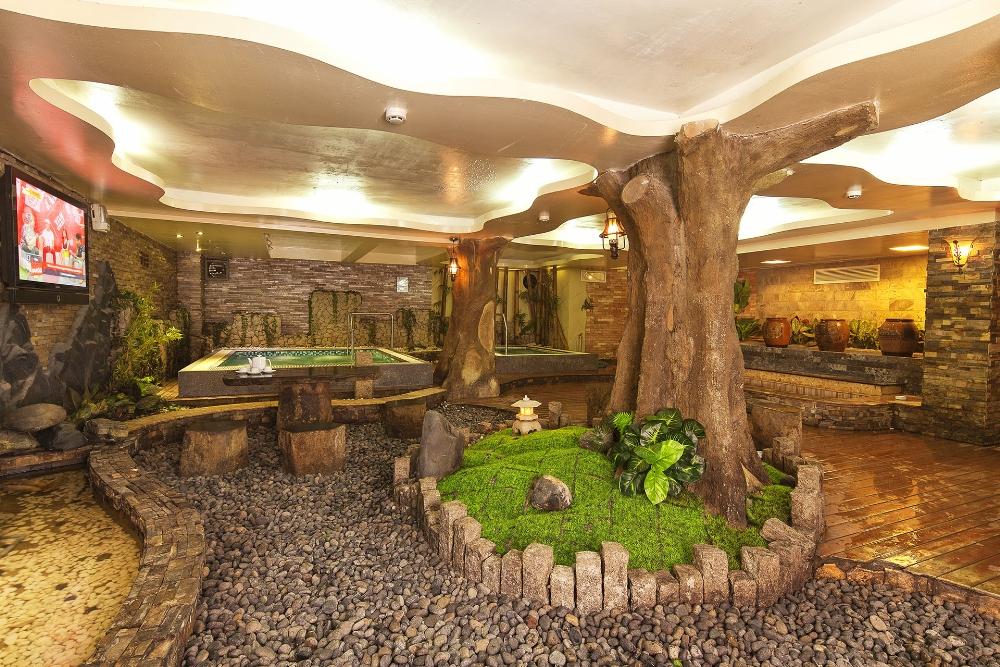 First Hotel Ho Chi Minh City