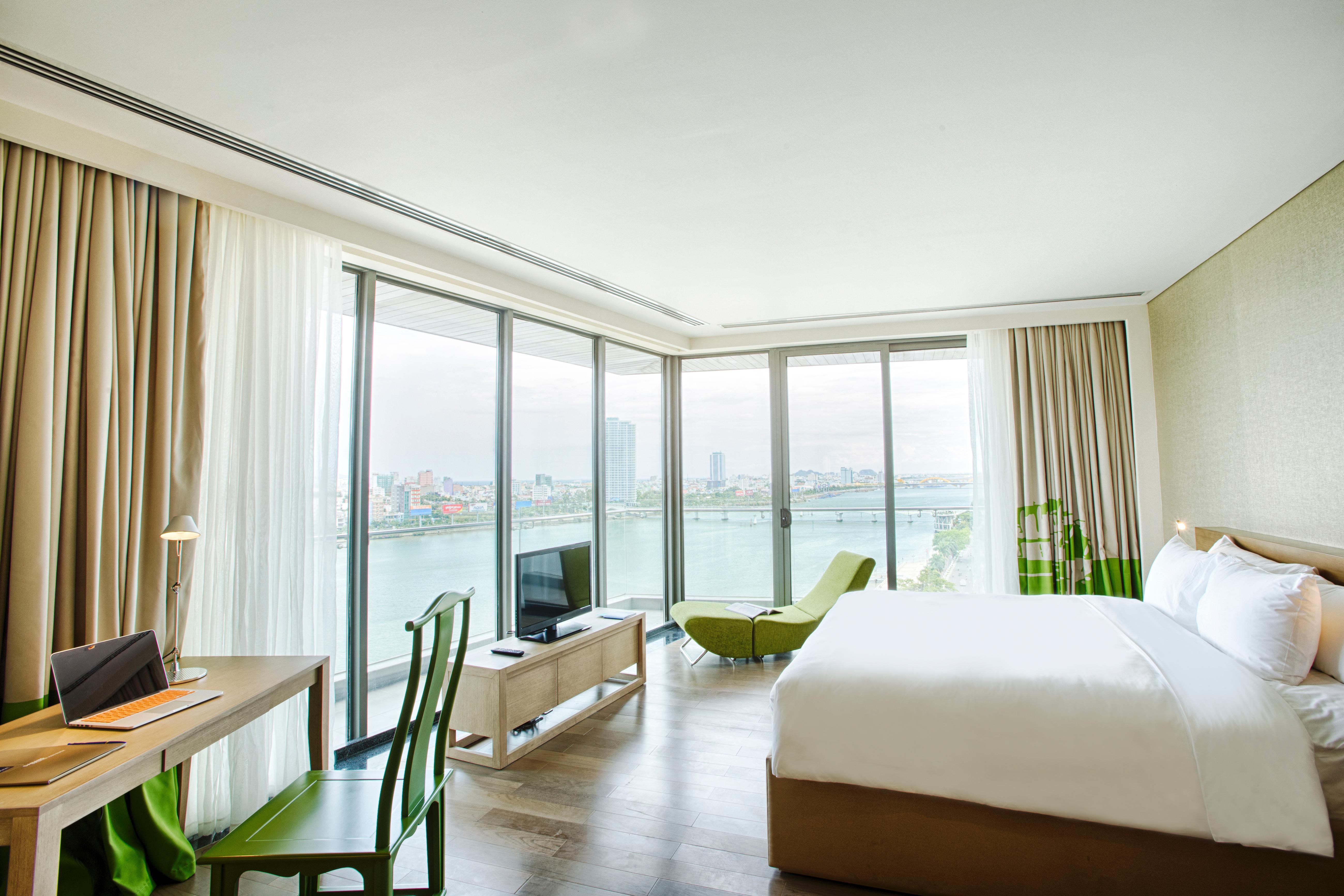 Novotel Premier River Khách sạn