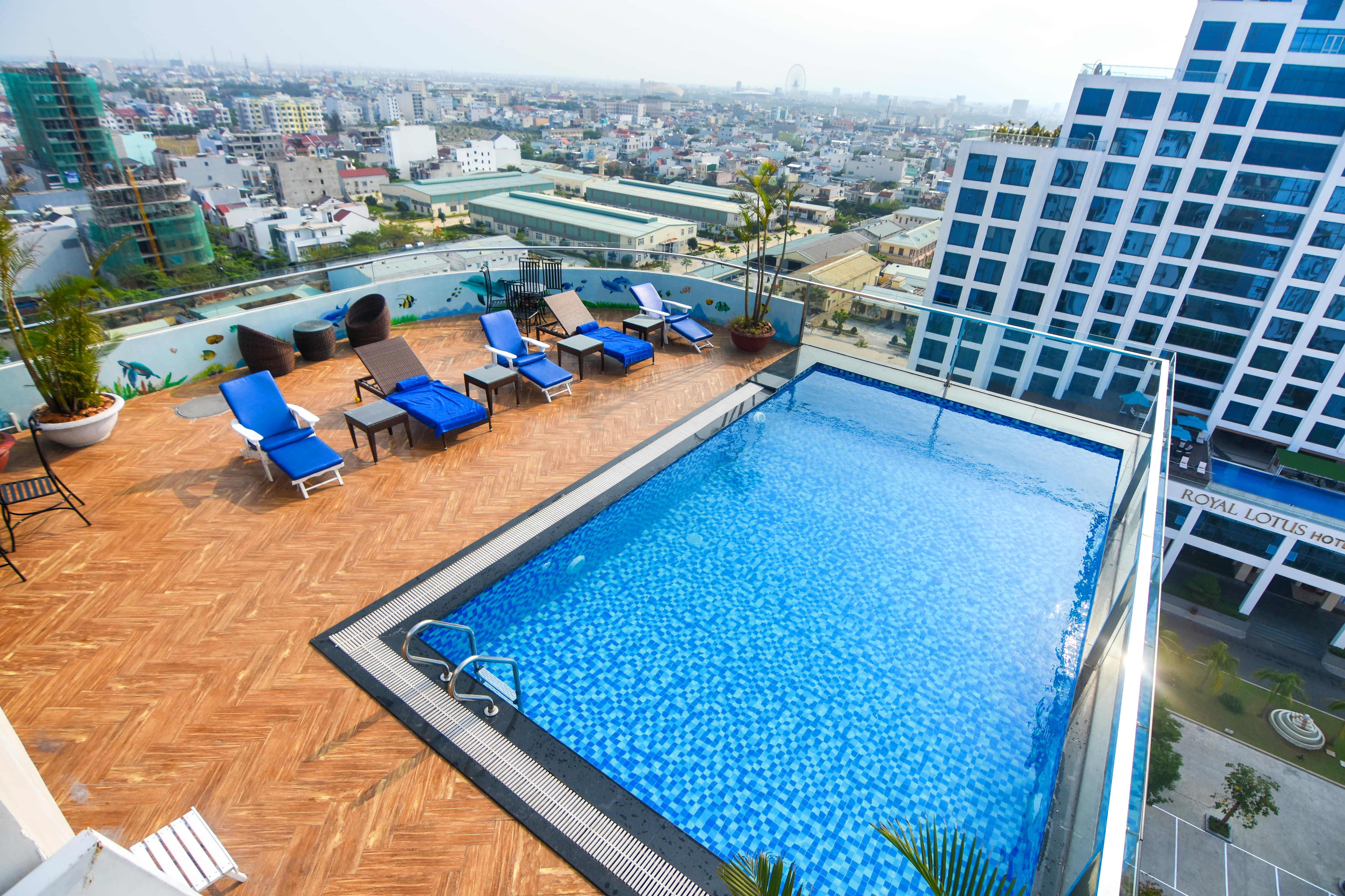 Hotel Ritzy Boutique 4*