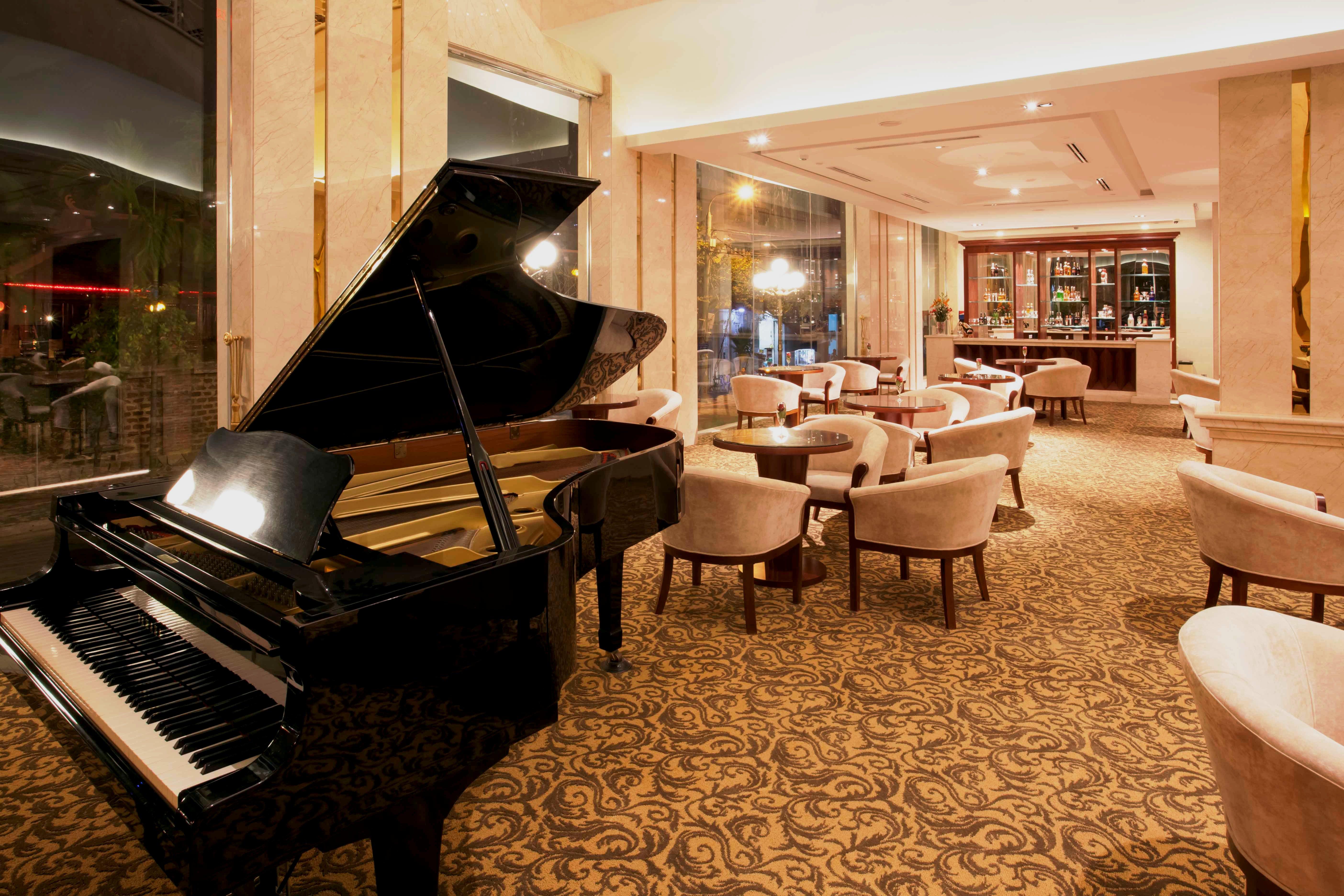 Khách sạn Stay Hotel 4*