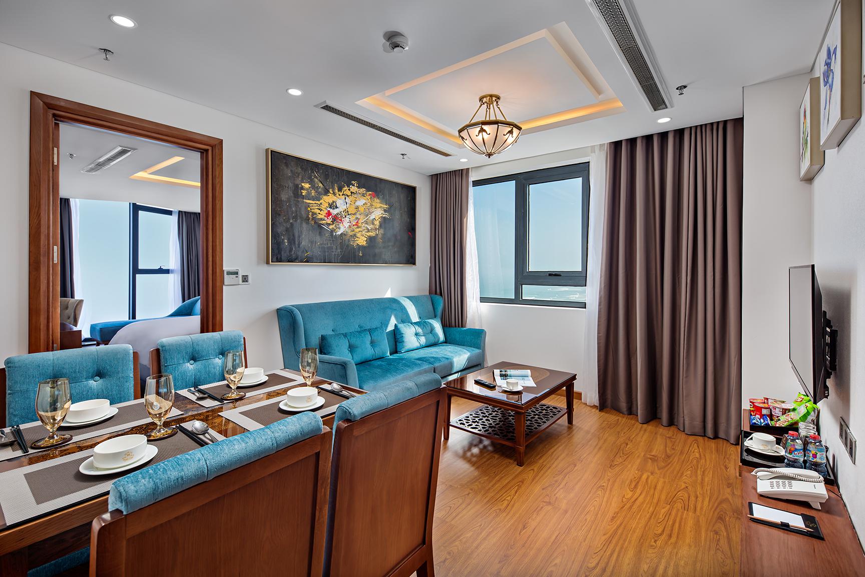 Paris Deli Hotel 4*