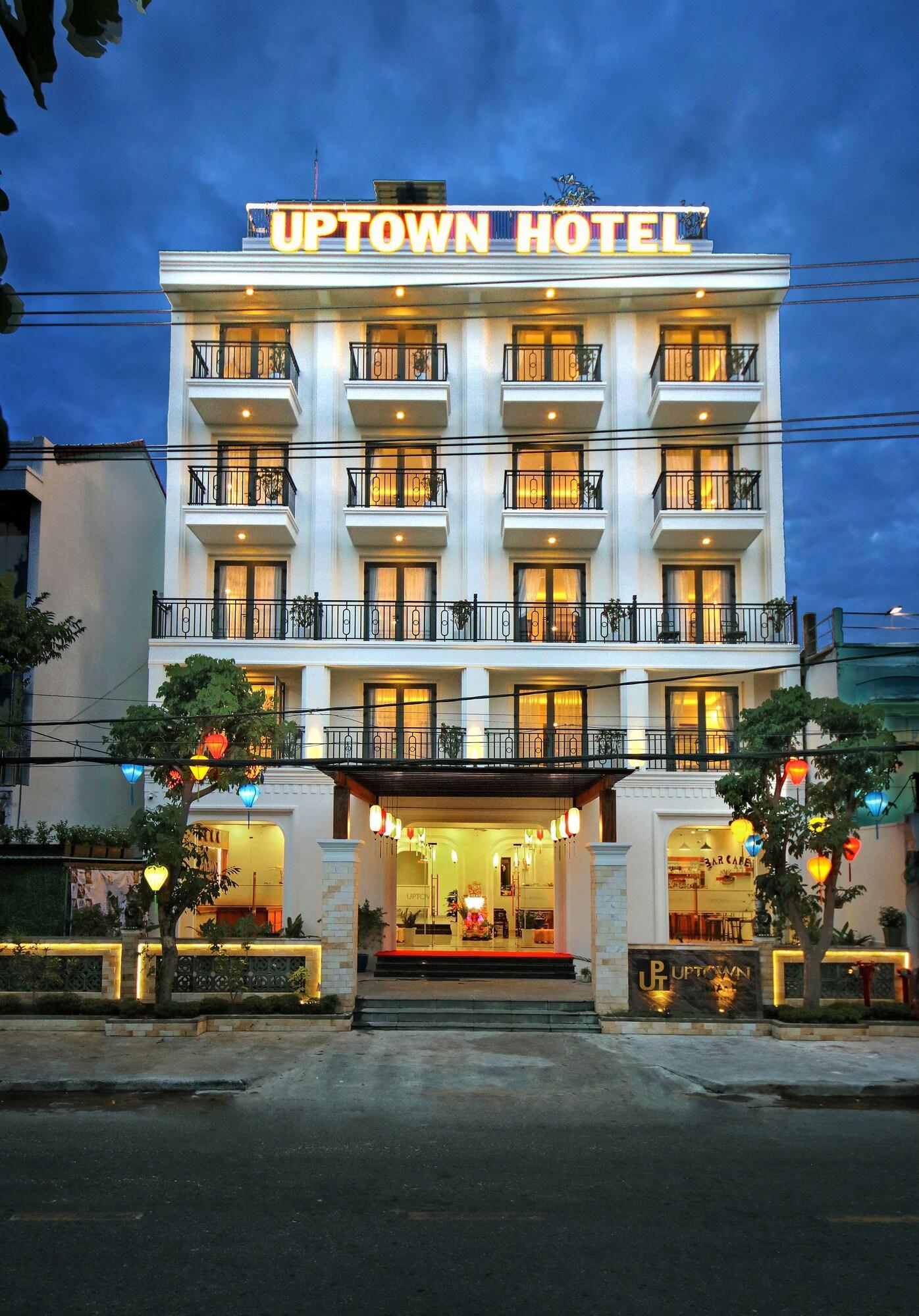 Khách sạn Uptown & 3*
