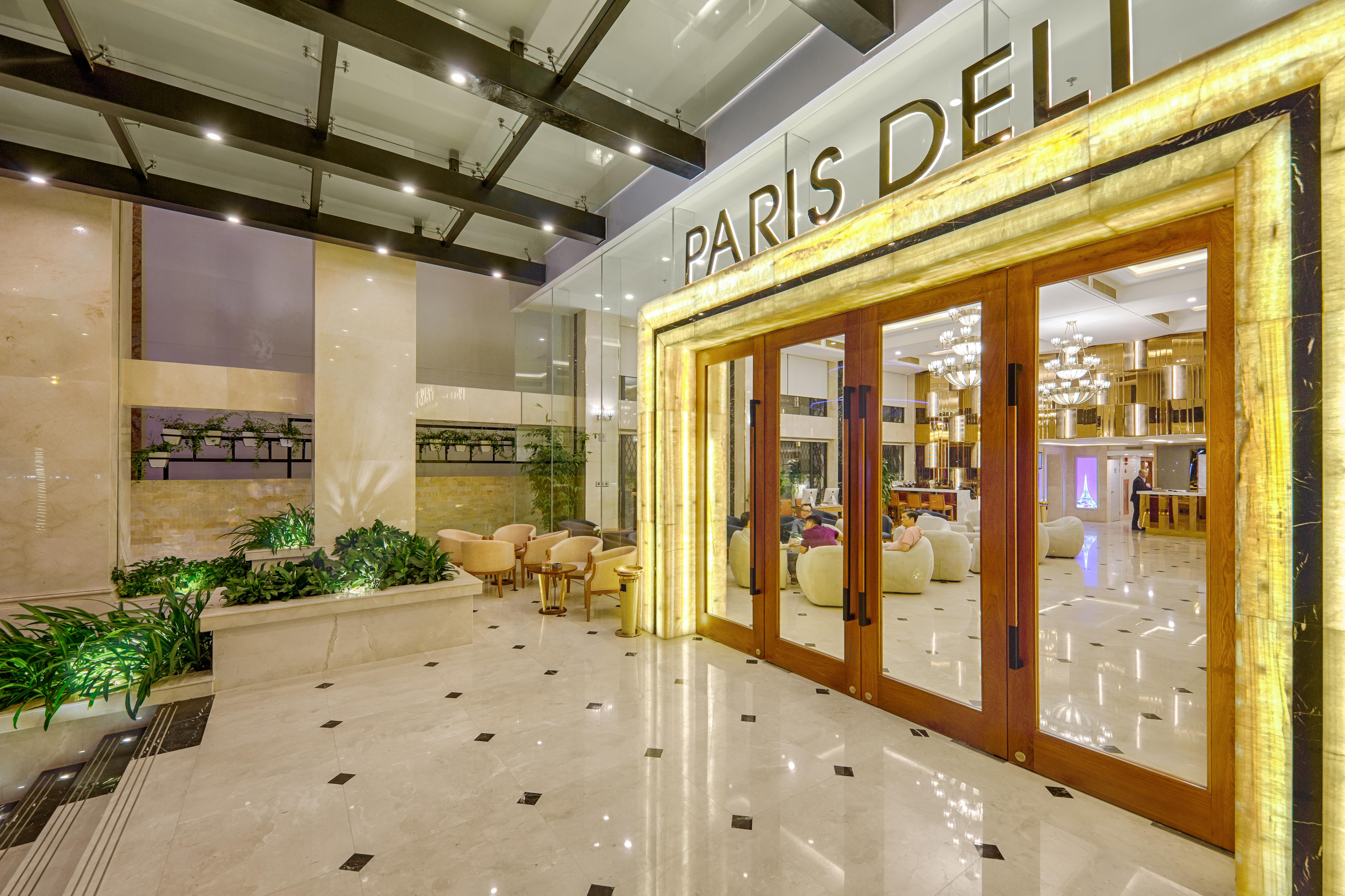 Hotel Paris Deli 4*