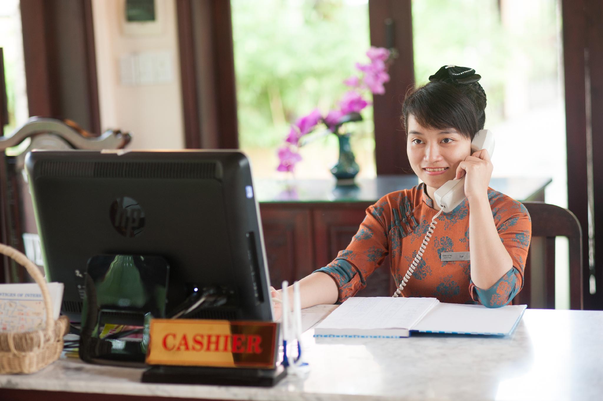 Vinh Hung Riverside Resort&spa