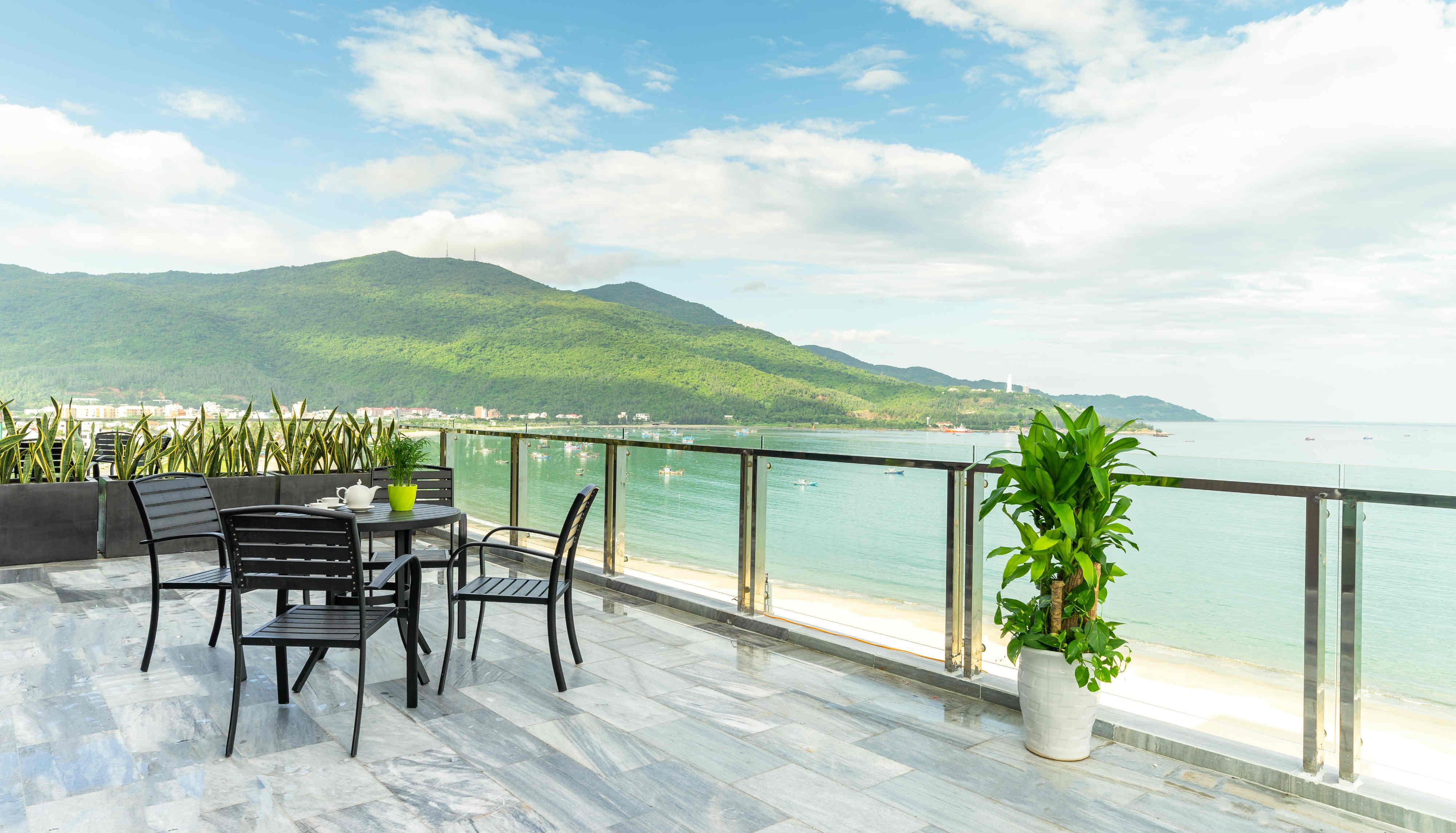 Grand Gold & 4* Đà Nẵng