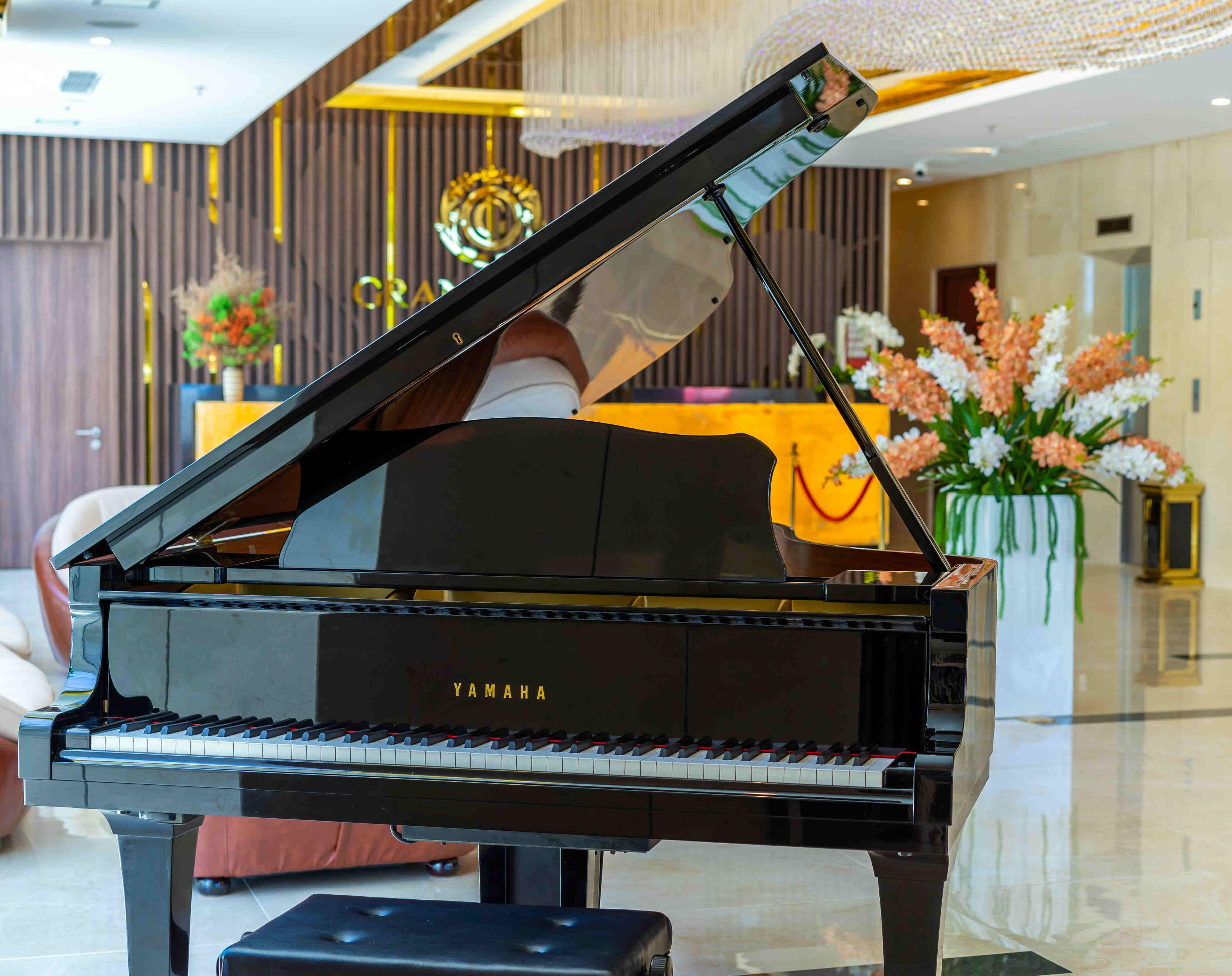 Grand Gold & 4* Đà Nẵng