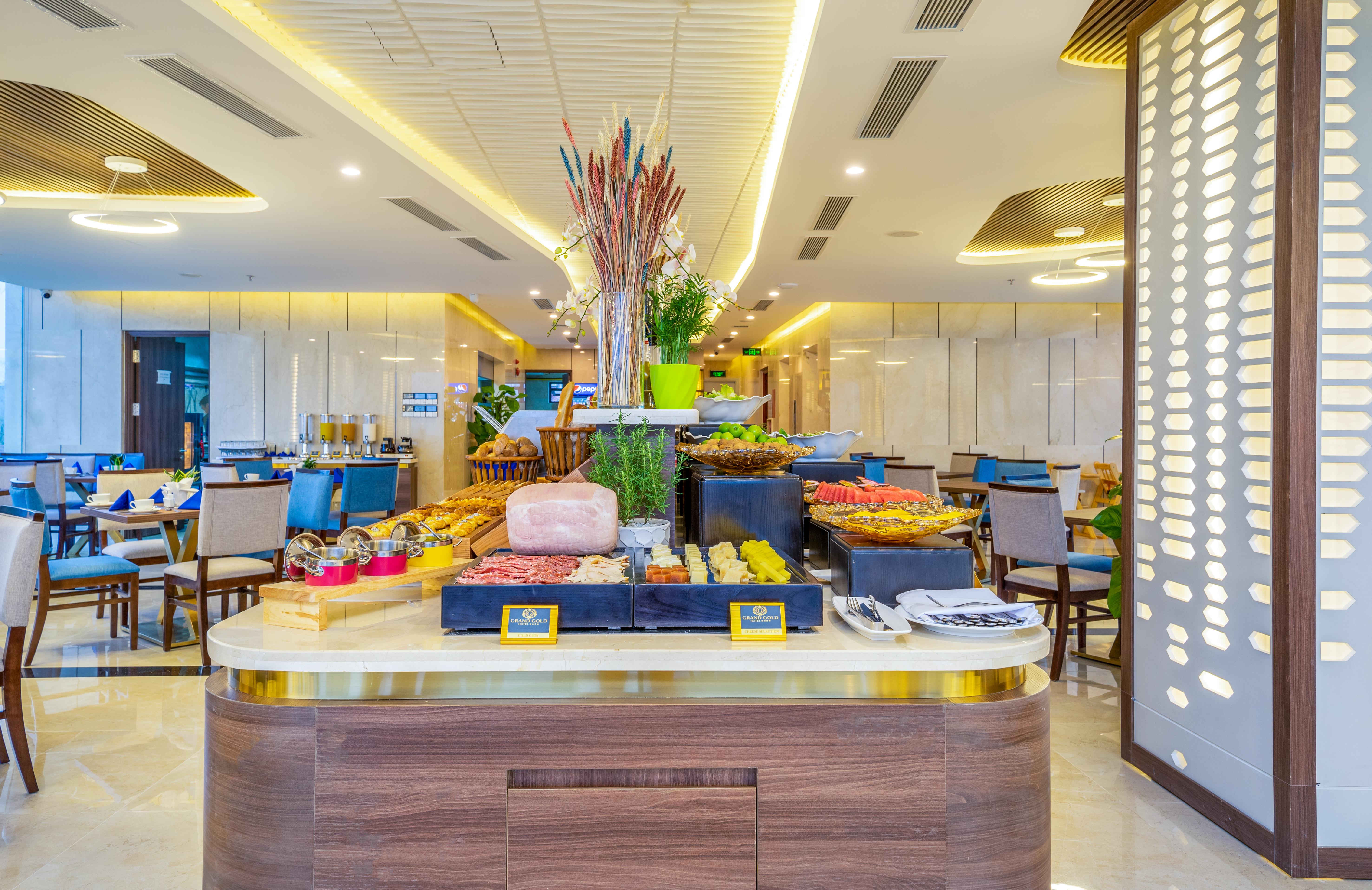 Grand Gold & 4* Đà Nẵng