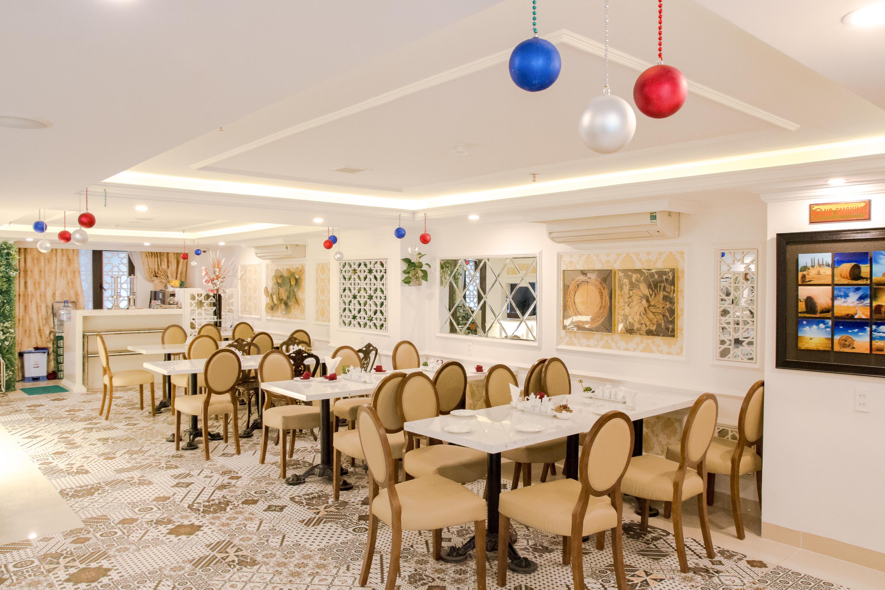 Hotel Maison Phuong & 4*