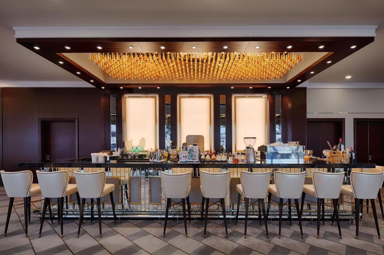 Hotel Melia Vinpearl Empire