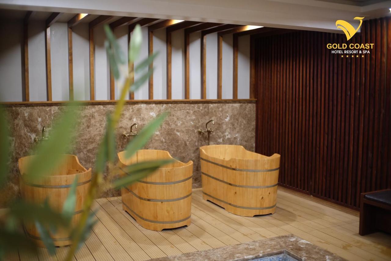 Gold Coast & Khu nghỉ mát Ðồng Hới