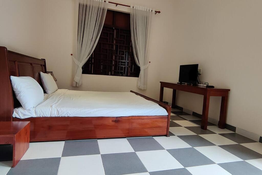 Banyan Villa *