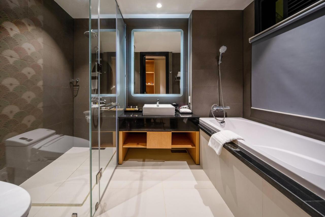 Mikazuki Japanese & Hotel 5*