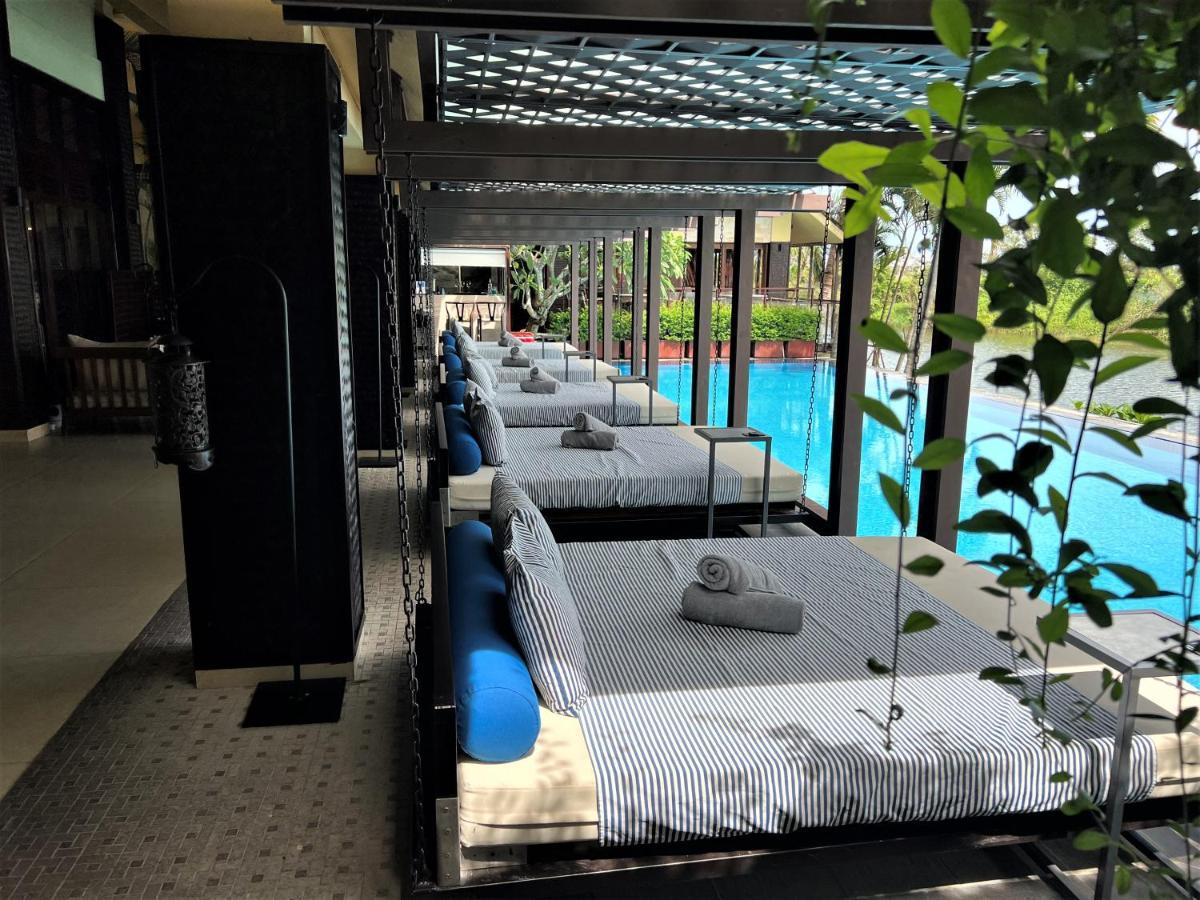 The Blossom Resort Island
