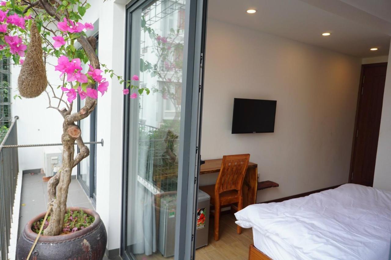 Laholm - * Nha Trang