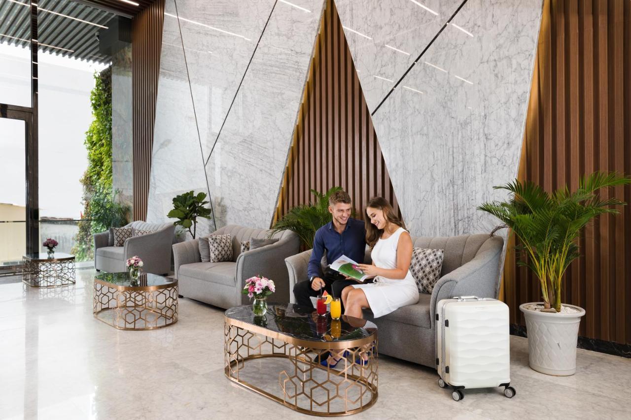 Emerald Bay & Hotel Nha Trang