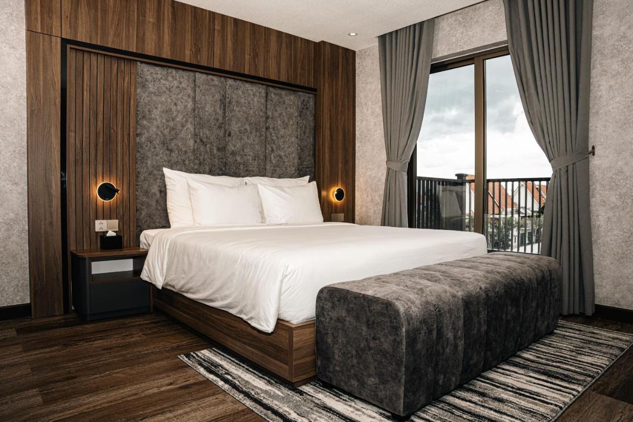 The Malibu House 4*