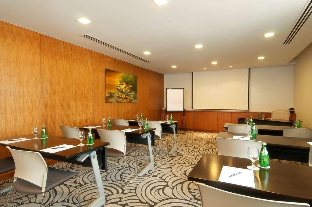 Parkroyal Sài Gòn Khách sạn
