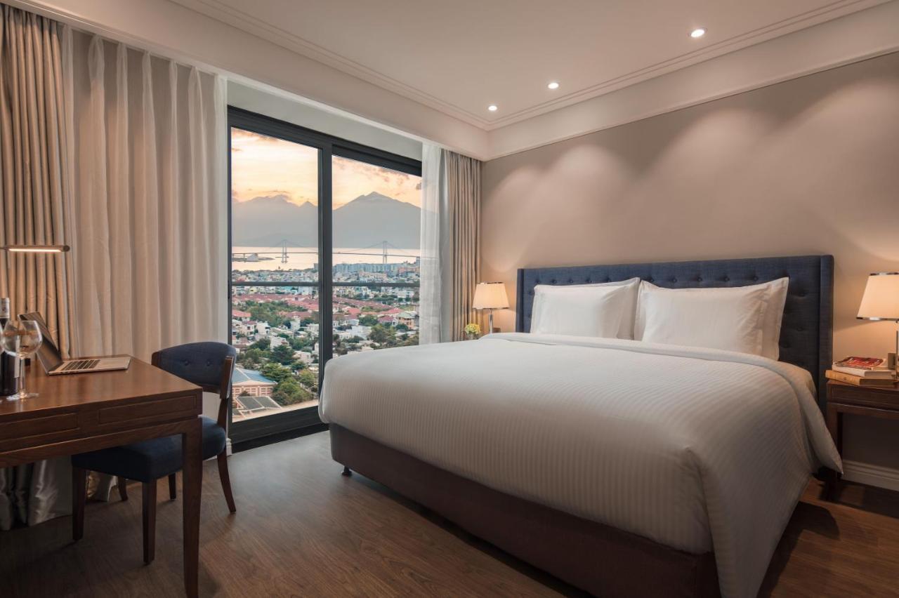 Luxury 5-star, Rooftop Pool Đà Nẵng