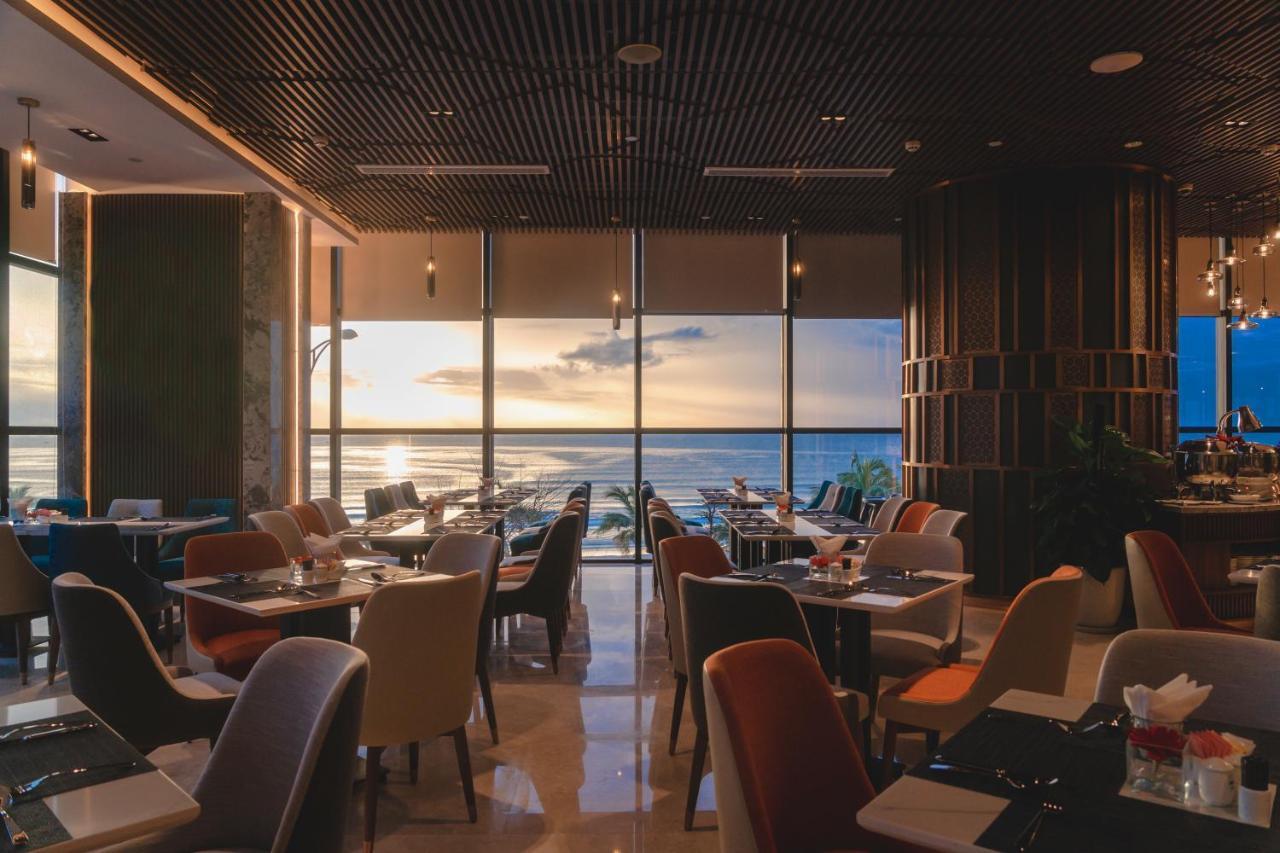 Peninsula 5*