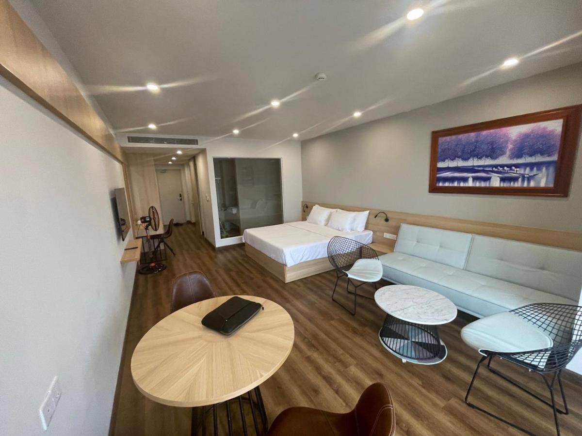 Gold Coast Luxury Beachfront Apartment Nha Trang
