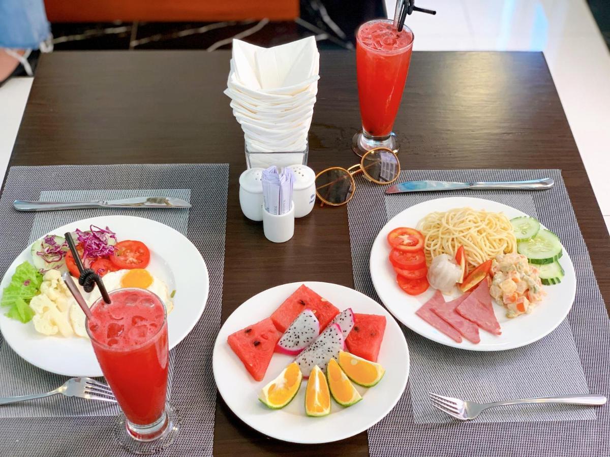 Santa Luxury Hotel