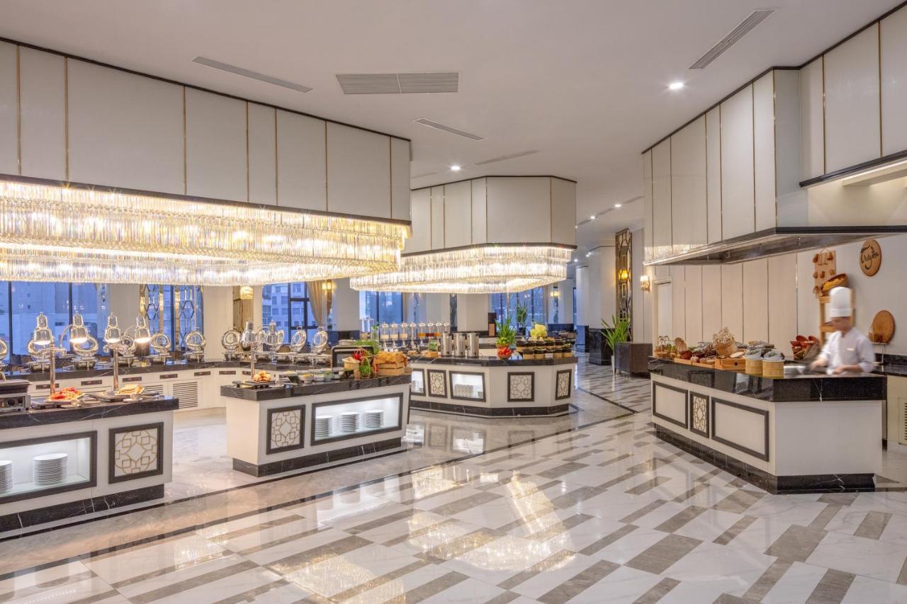 Melia Vinpearl Empire Hotel