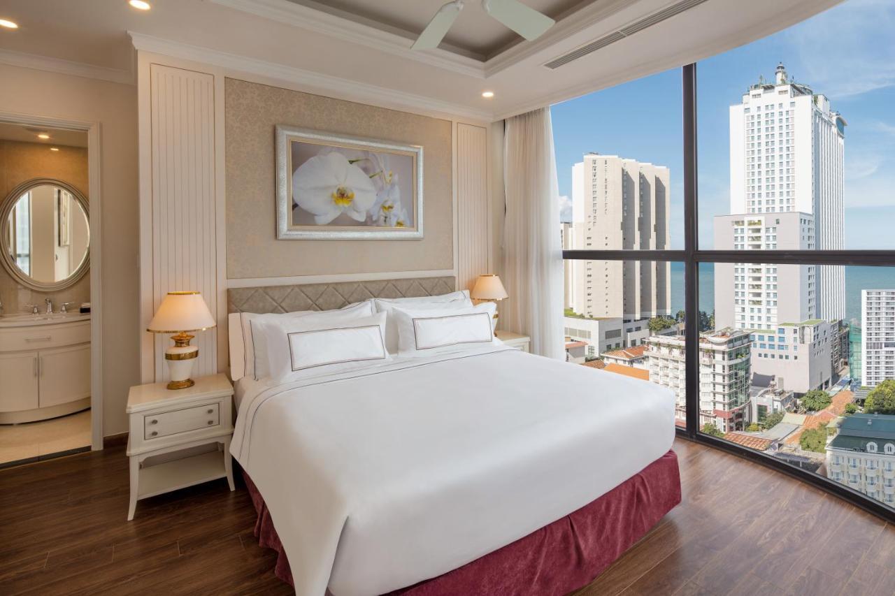 Hotel Melia Vinpearl Empire 5*