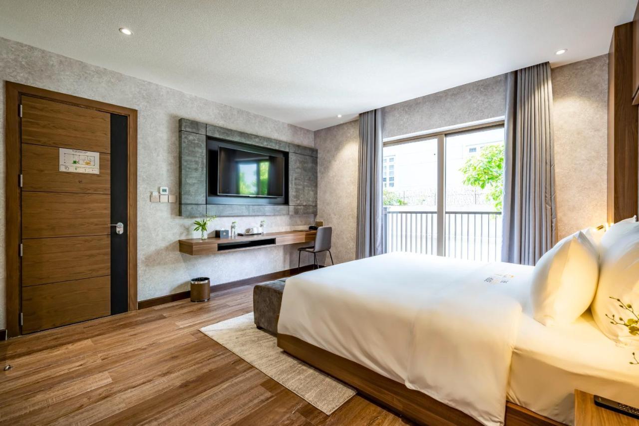 The Malibu House Hotel